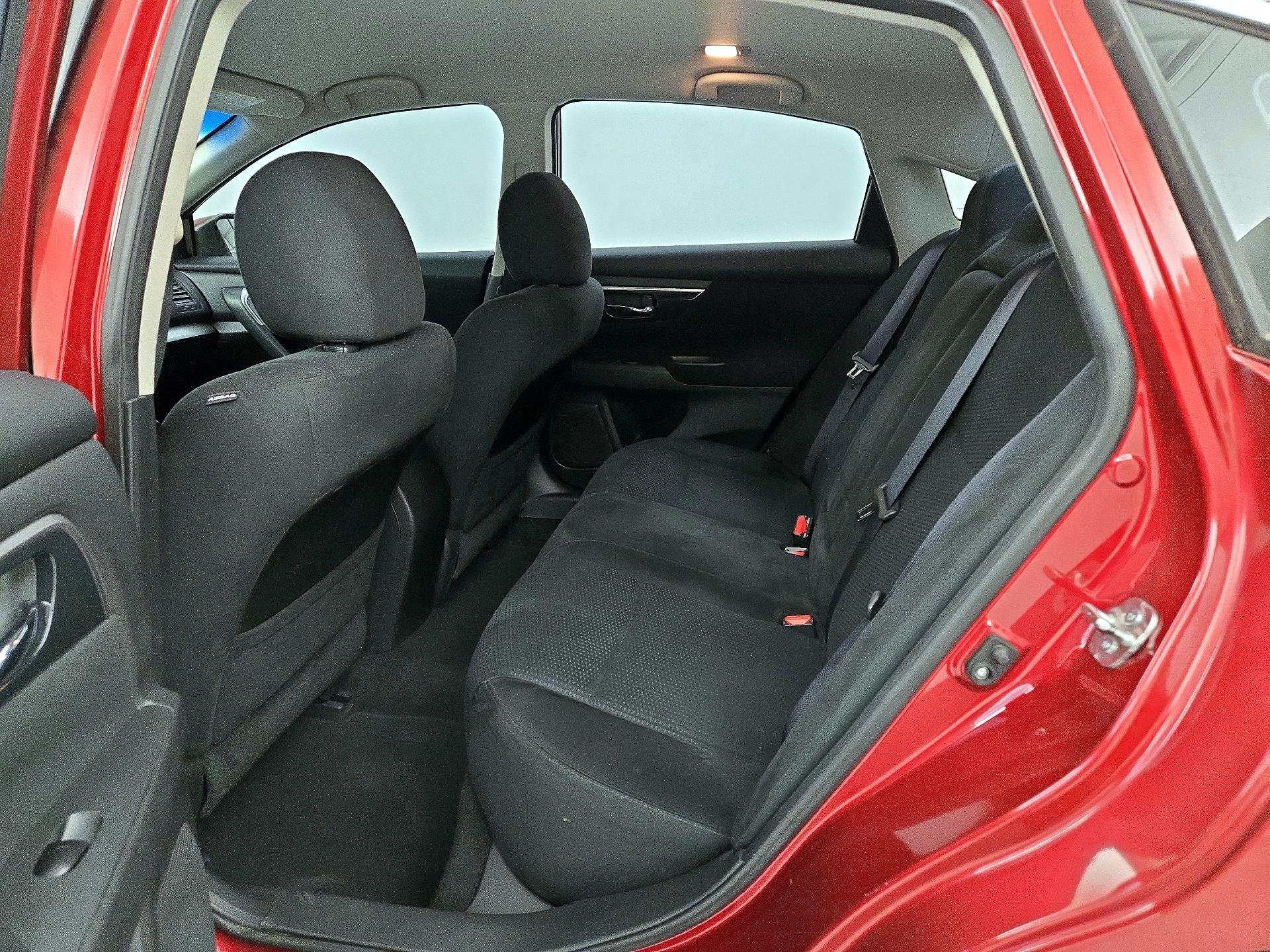 Thumbnail: 2014 Nissan Altima - 19