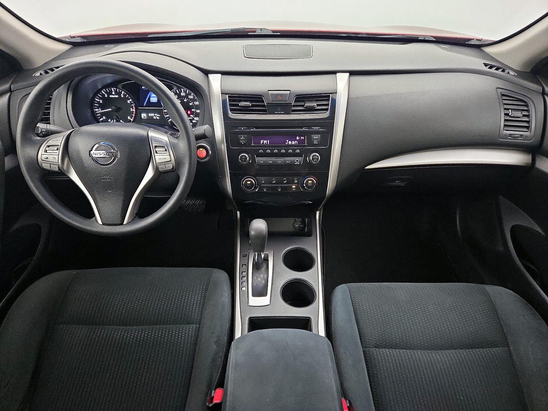 Thumbnail: 2015 Nissan Altima - 9