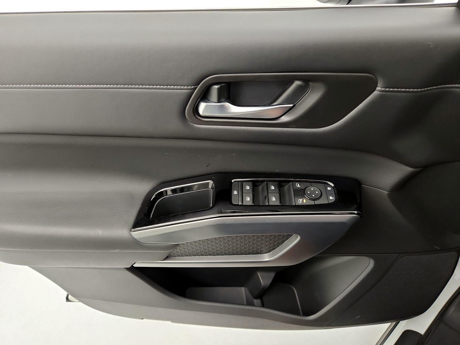 Thumbnail: 2024 Nissan Pathfinder - 12