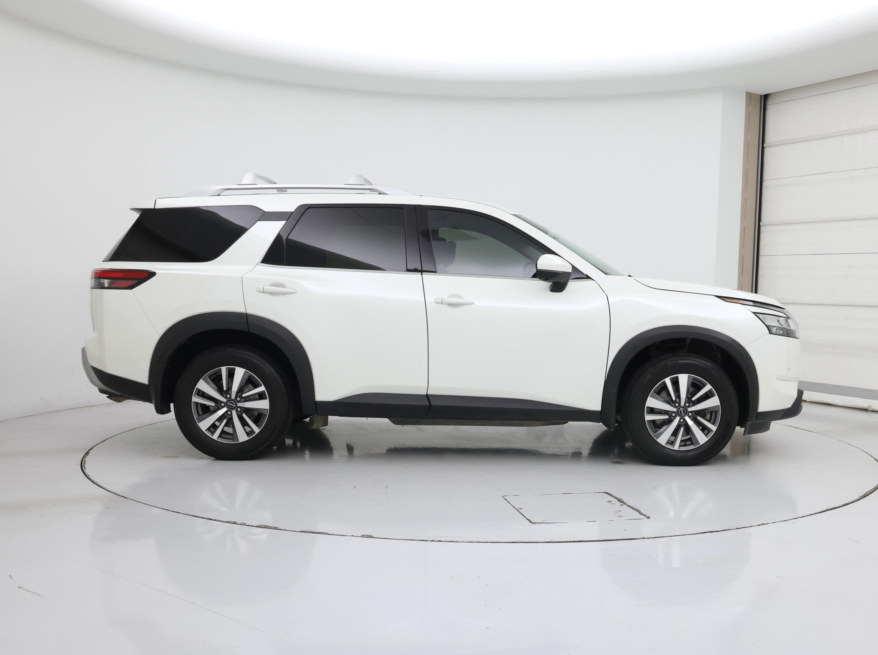 Thumbnail: 2024 Nissan Pathfinder - 7