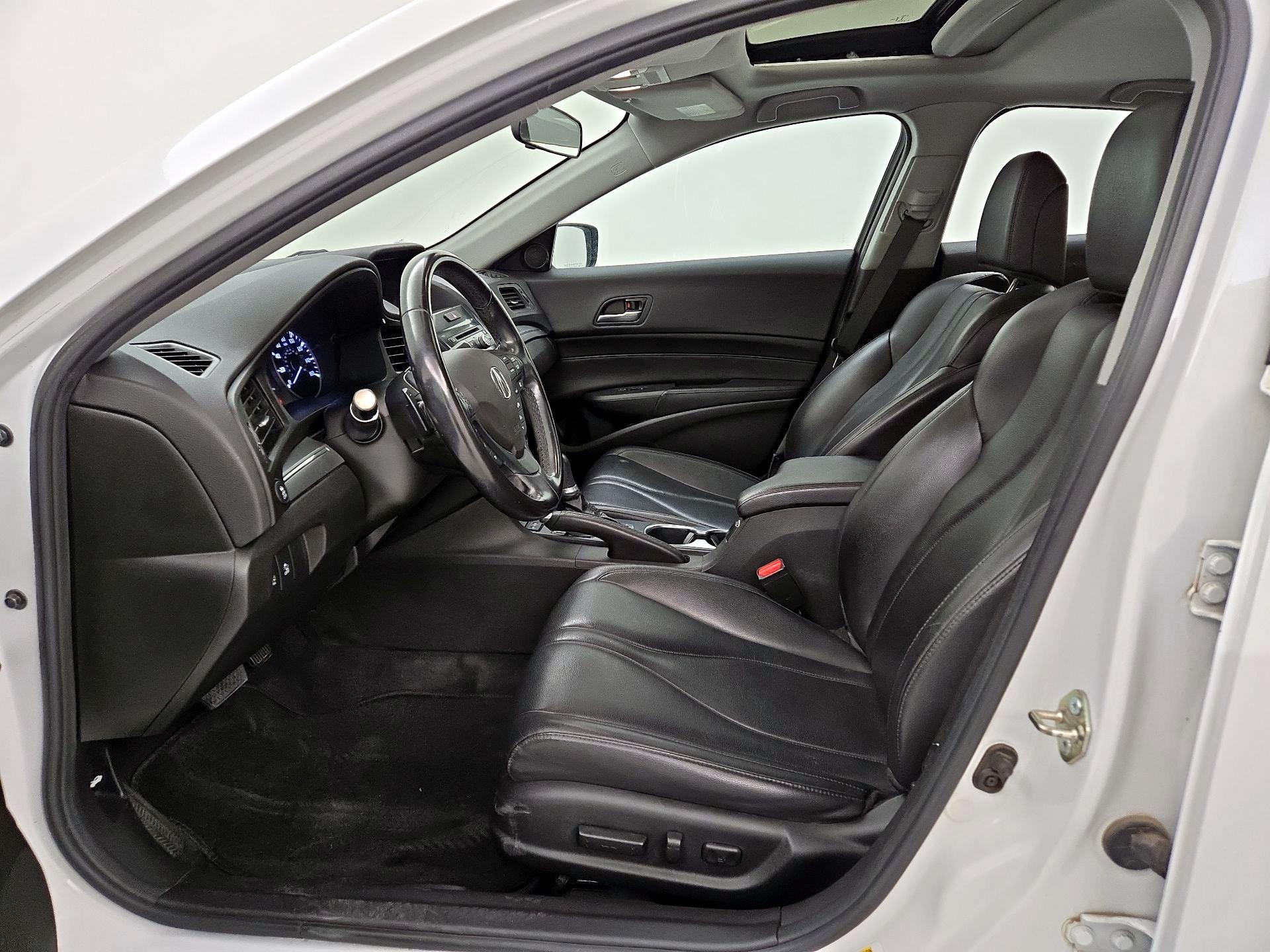 Thumbnail: 2020 Acura ILX - 11