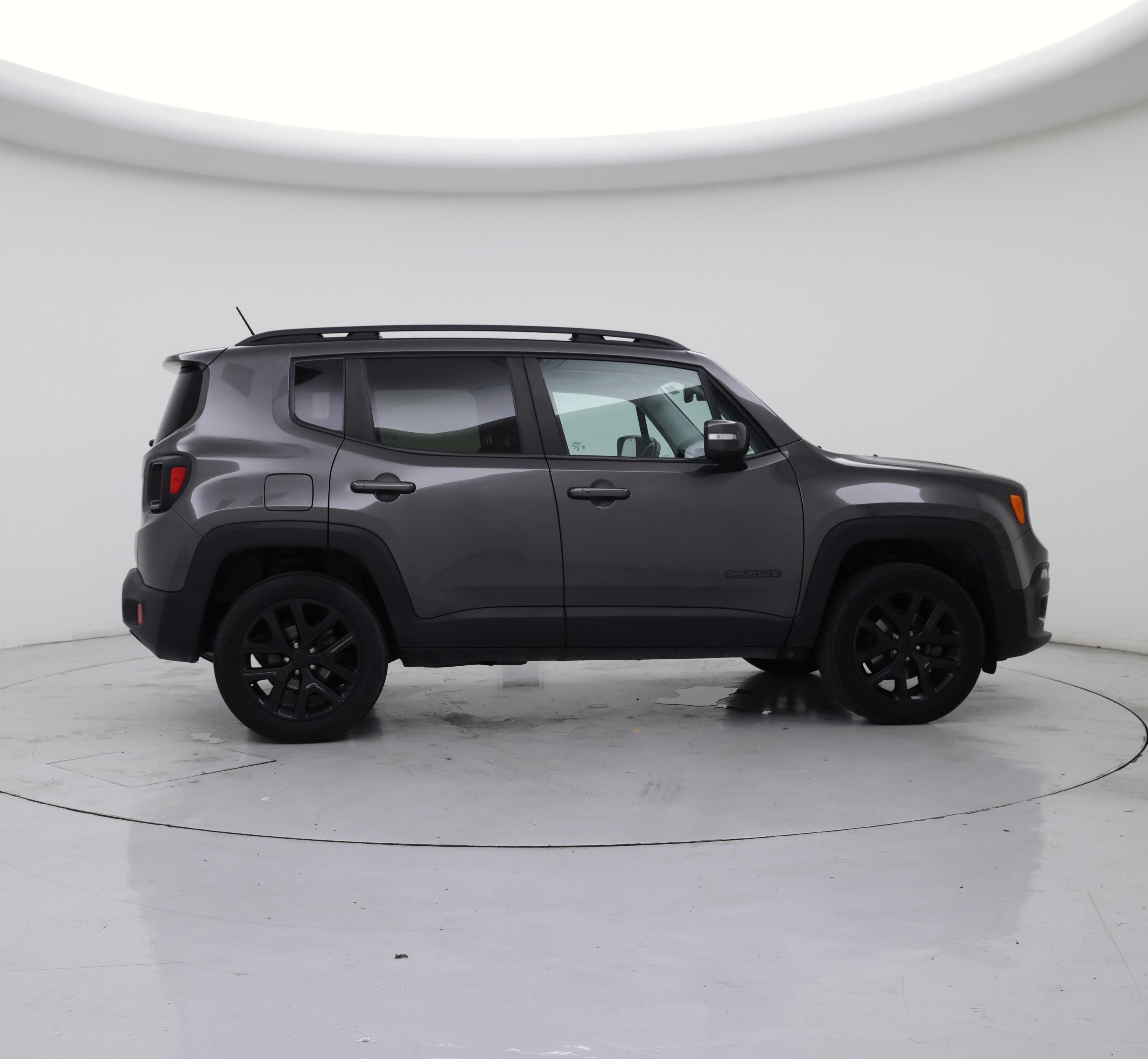 Thumbnail: 2017 Jeep Renegade - 7