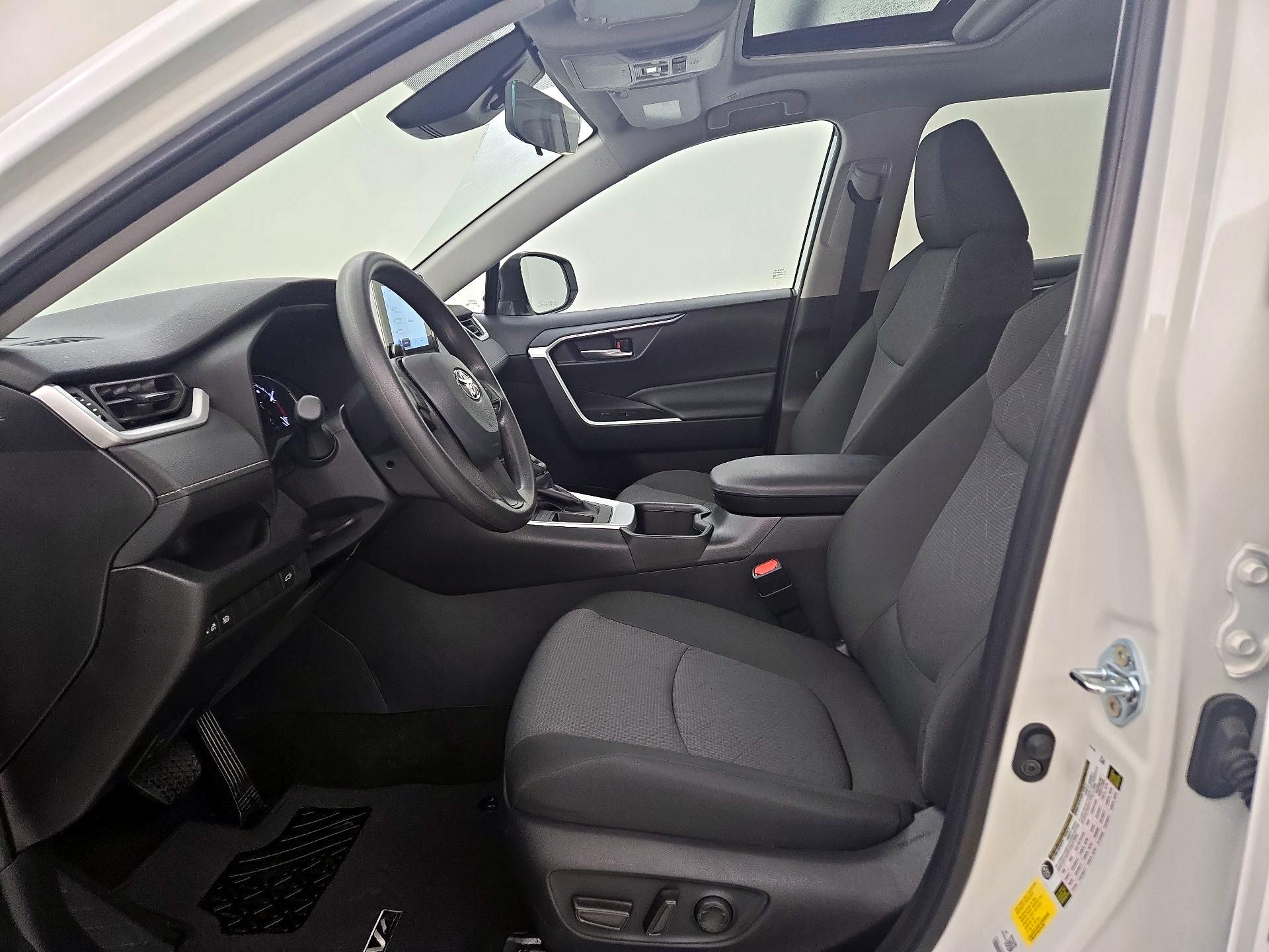 Thumbnail: 2025 Toyota RAV4 - 11