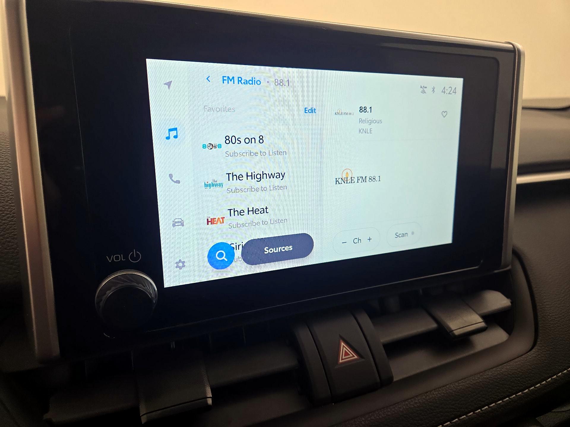 Thumbnail: 2025 Toyota RAV4 - 15