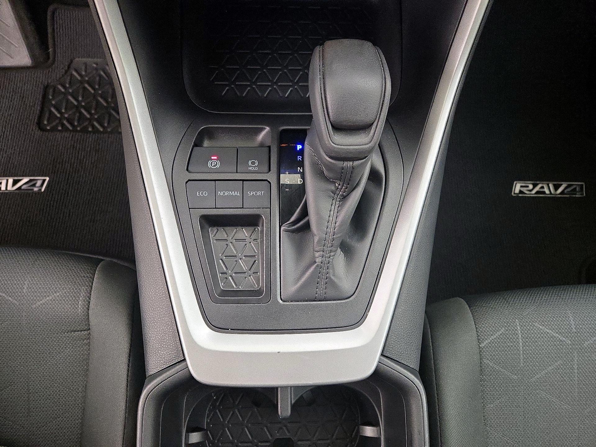 Thumbnail: 2025 Toyota RAV4 - 17