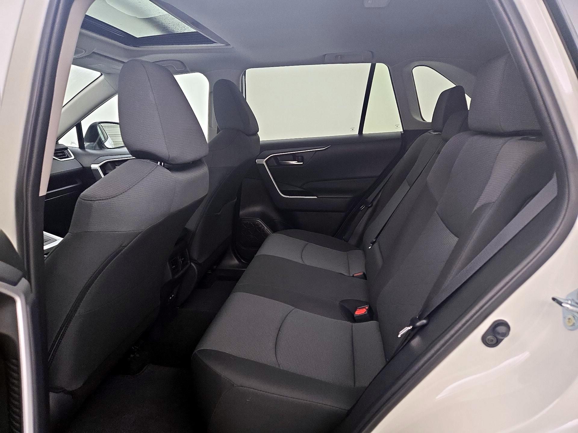 Thumbnail: 2025 Toyota RAV4 - 20