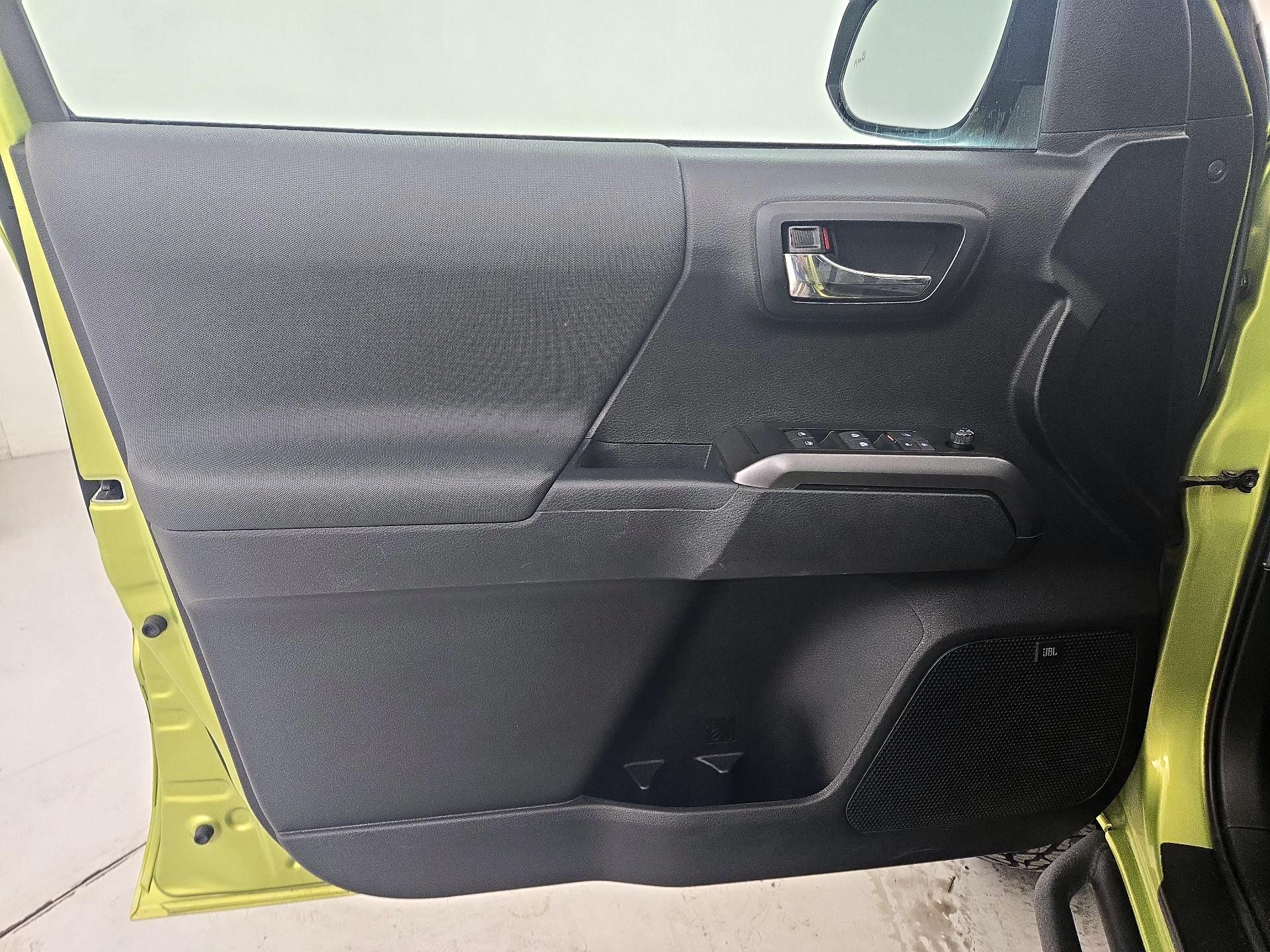 Thumbnail: 2022 Toyota Tacoma - 12