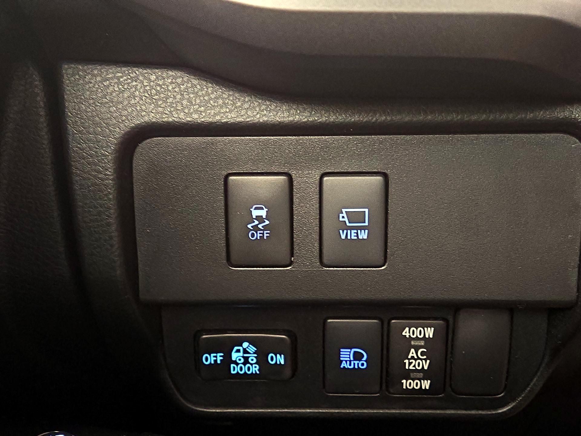 Thumbnail: 2022 Toyota Tacoma - 13