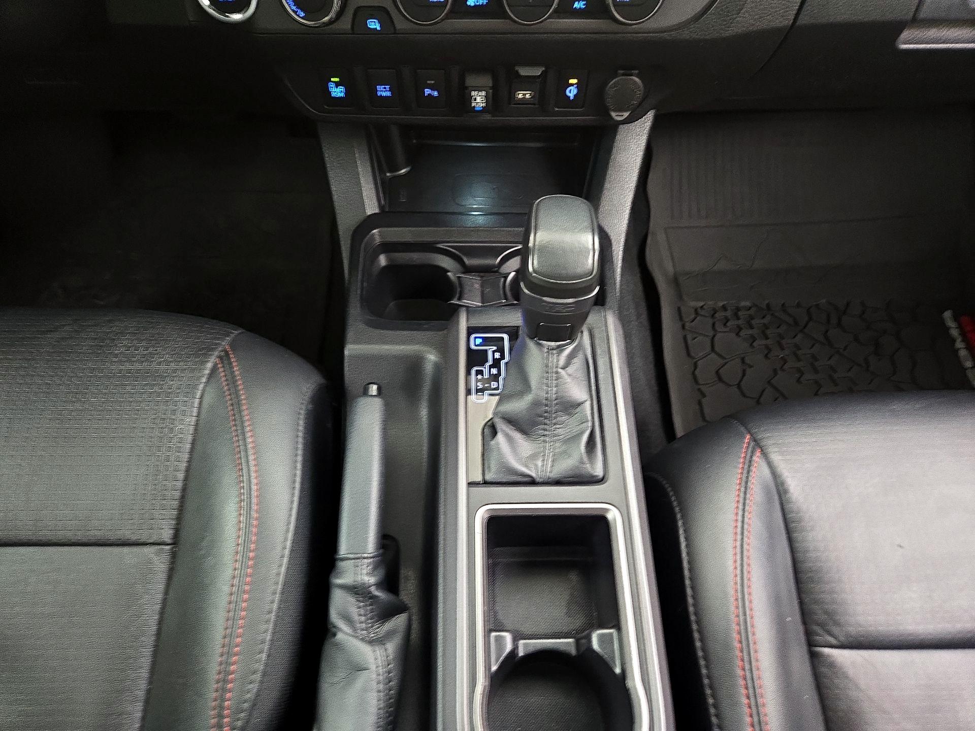 Thumbnail: 2022 Toyota Tacoma - 18