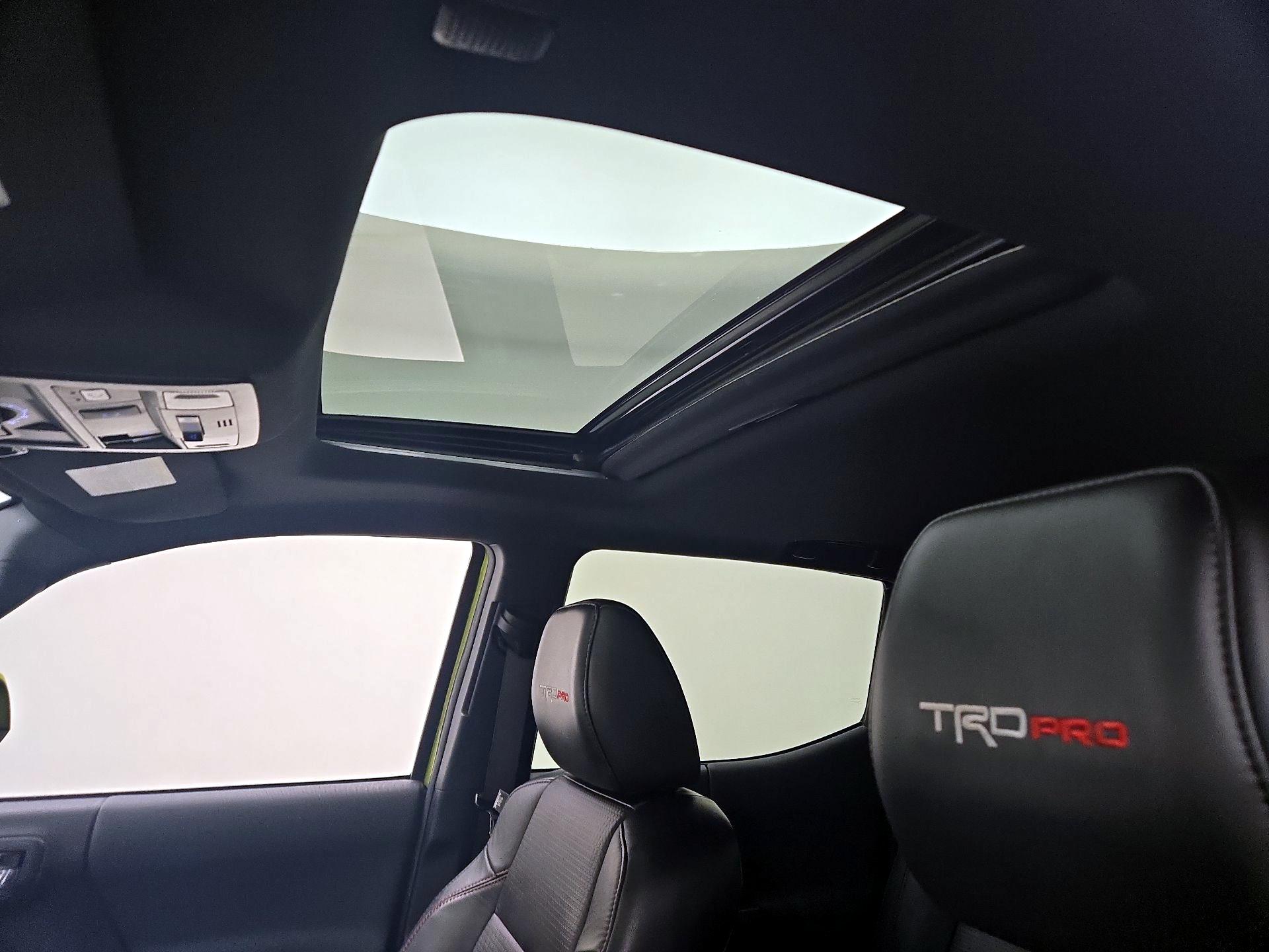 Thumbnail: 2022 Toyota Tacoma - 20