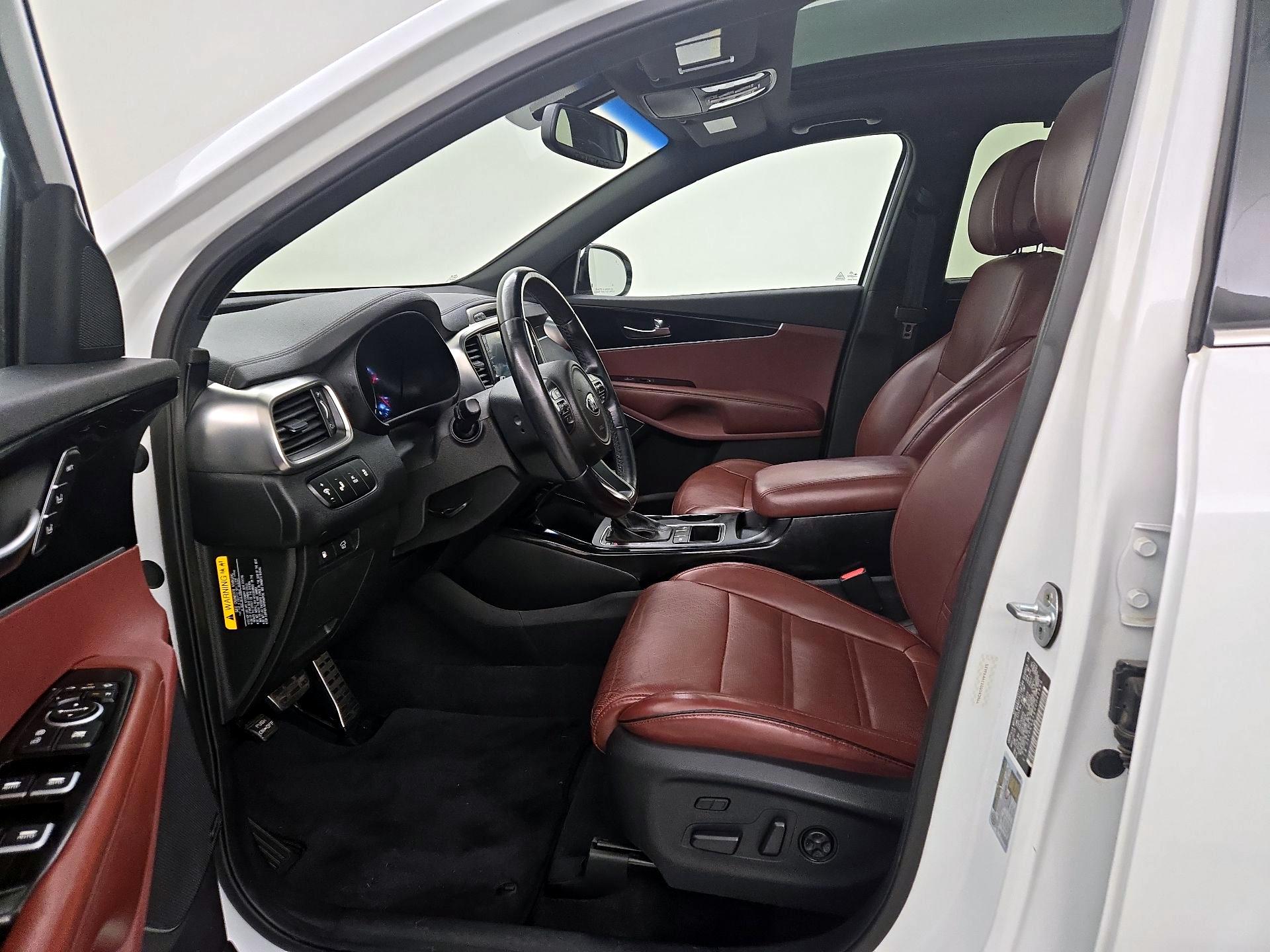 Thumbnail: 2016 Kia Sorento - 11