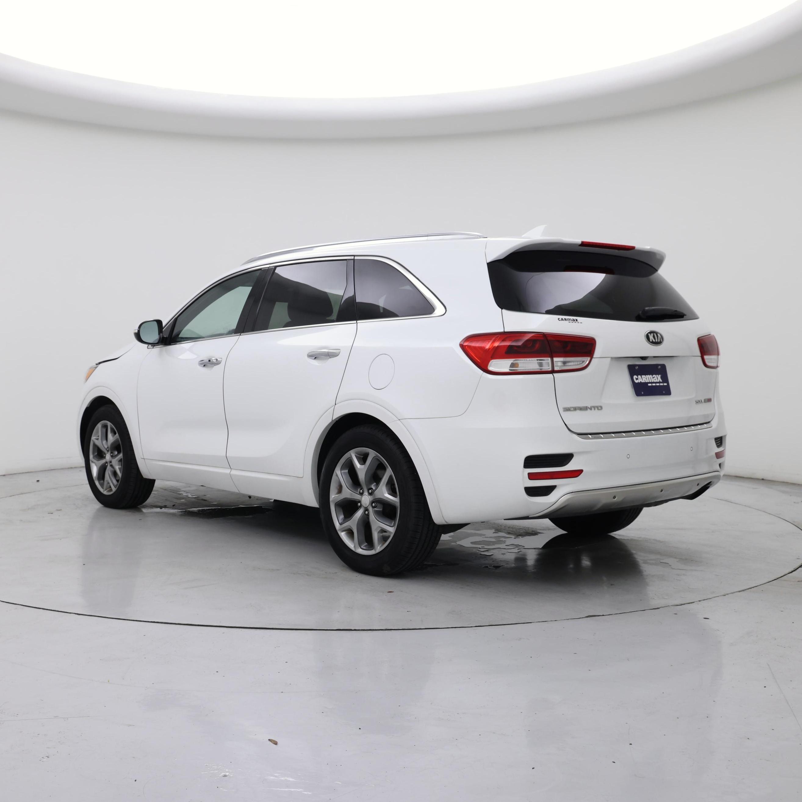 Thumbnail: 2016 Kia Sorento - 2