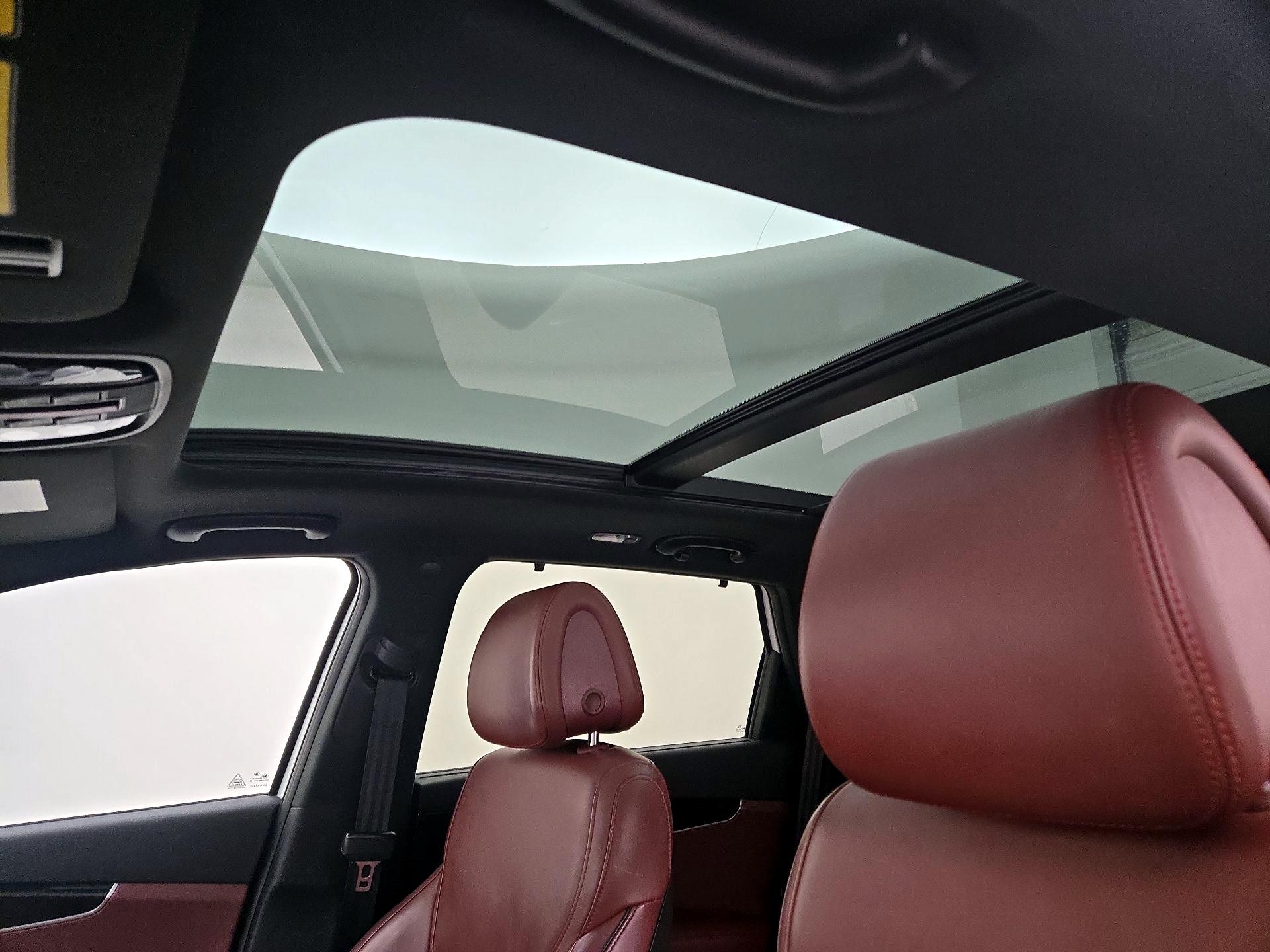 Thumbnail: 2016 Kia Sorento - 20