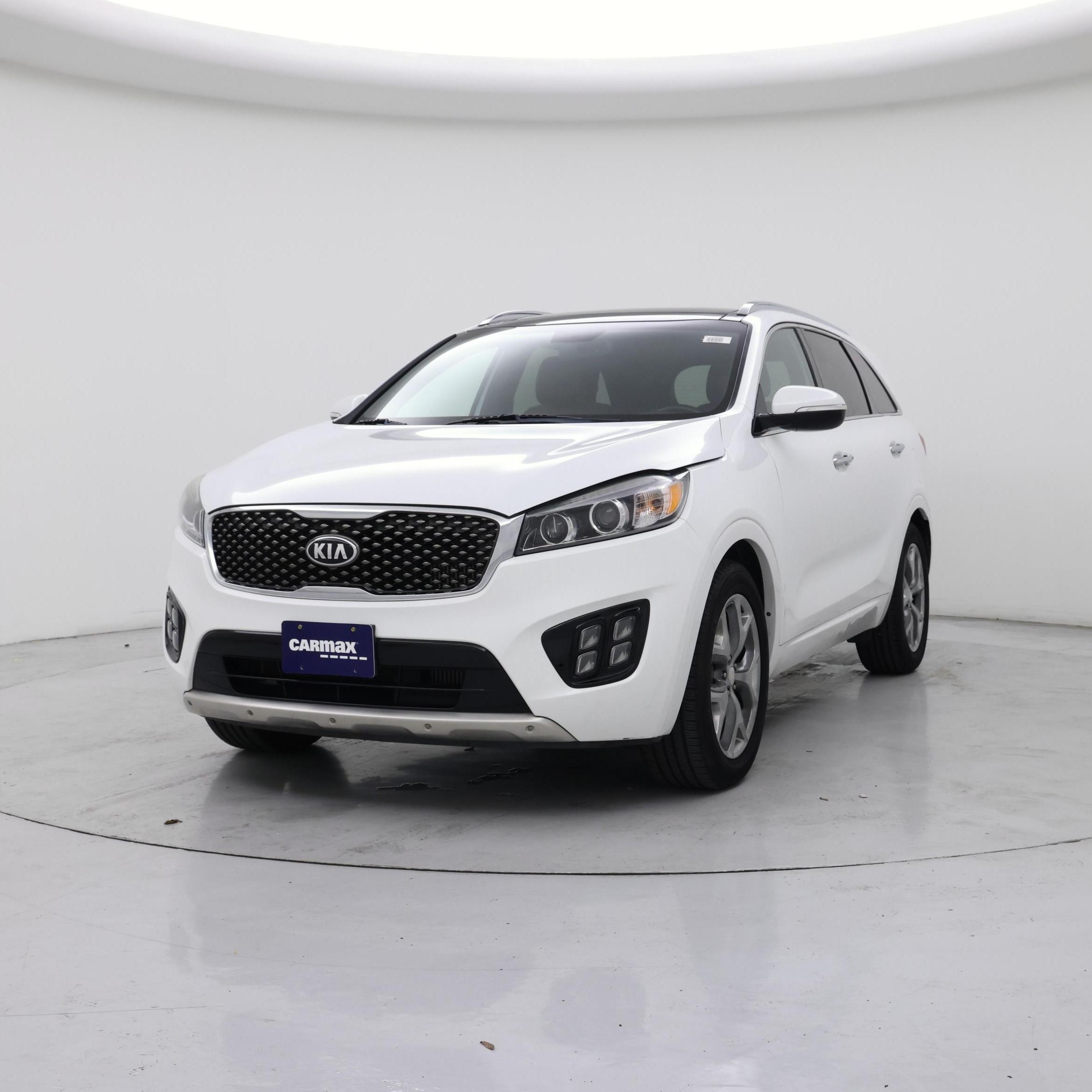 Thumbnail: 2016 Kia Sorento - 4