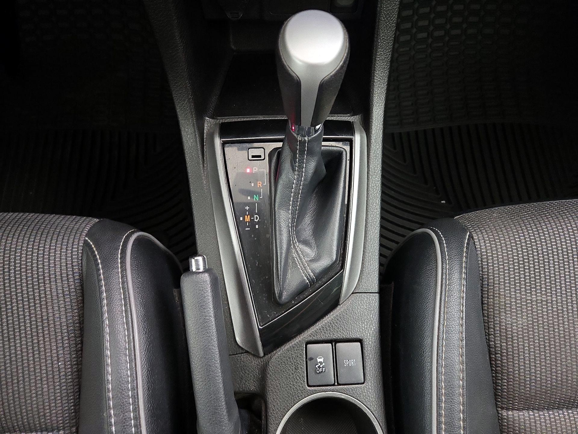 Thumbnail: 2016 Toyota Corolla - 17