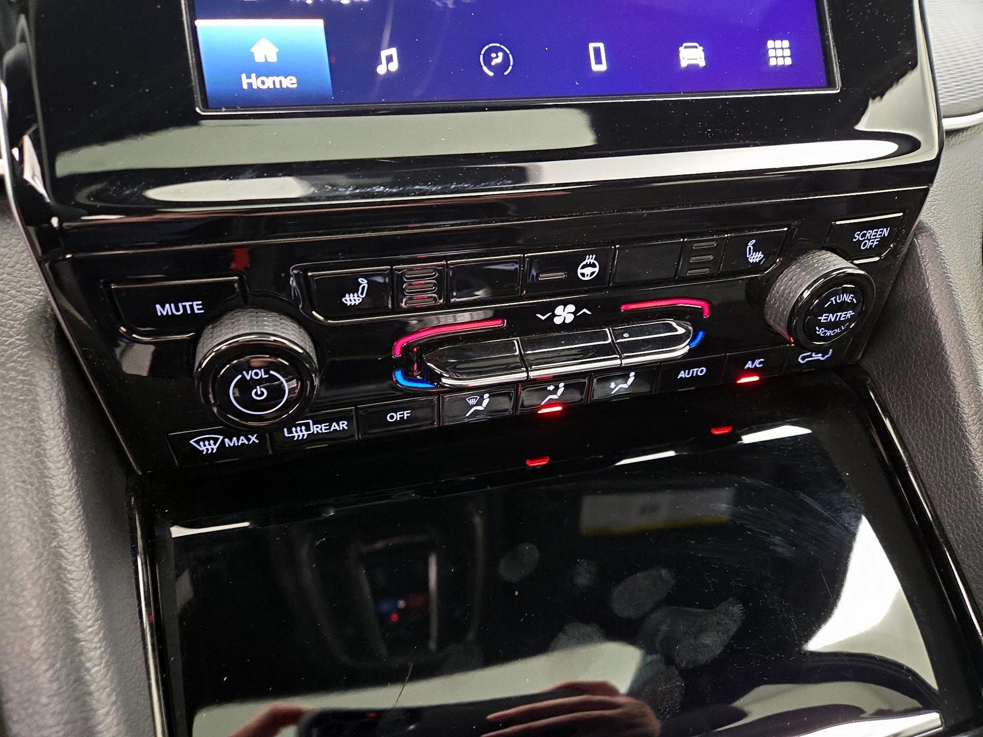 Thumbnail: 2023 Jeep Grand Cherokee - 16