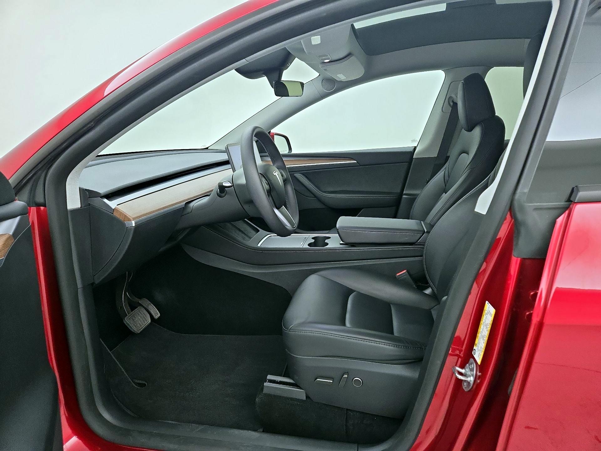 Thumbnail: 2024 Tesla Model Y - 11