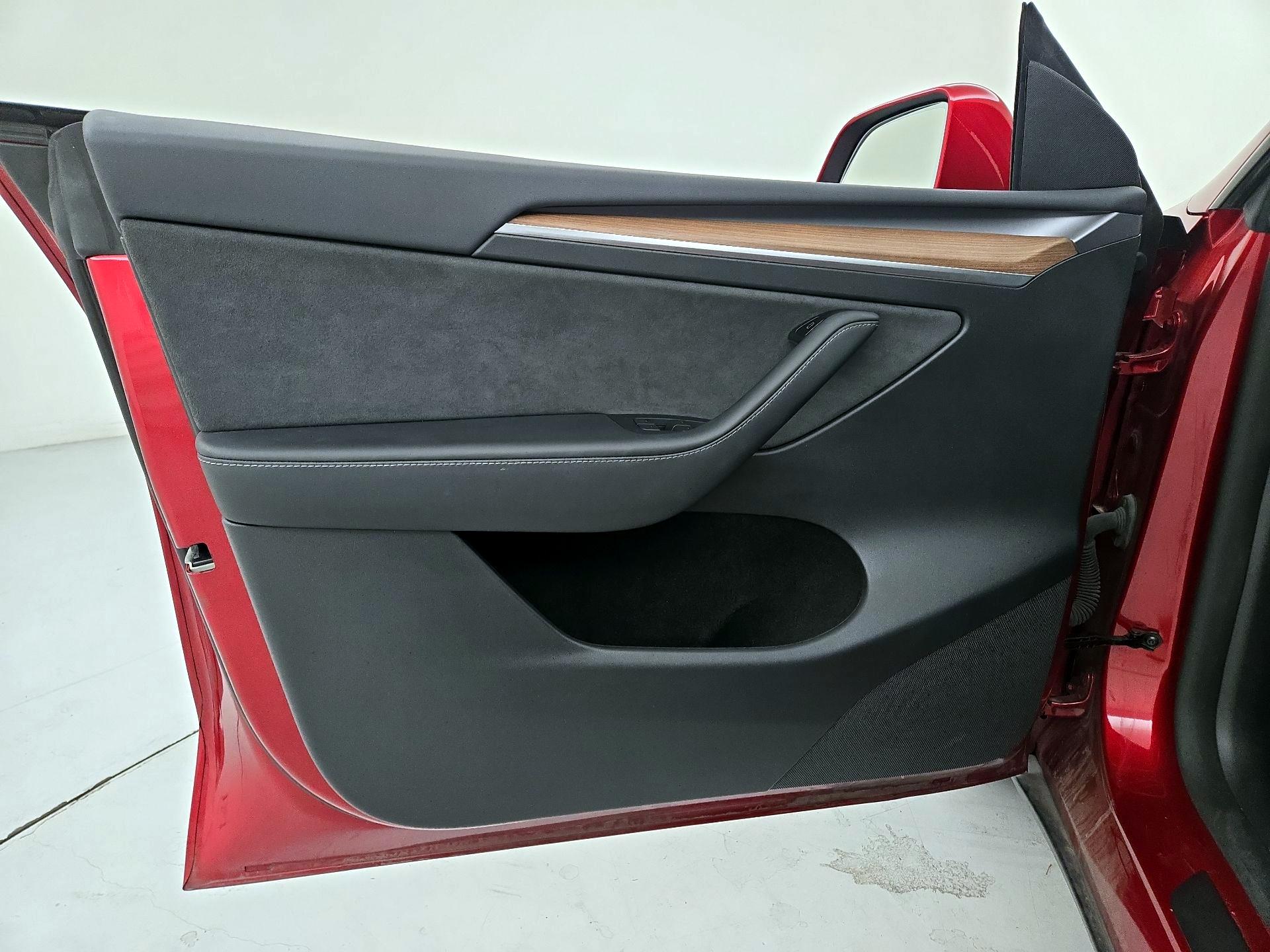 Thumbnail: 2024 Tesla Model Y - 12