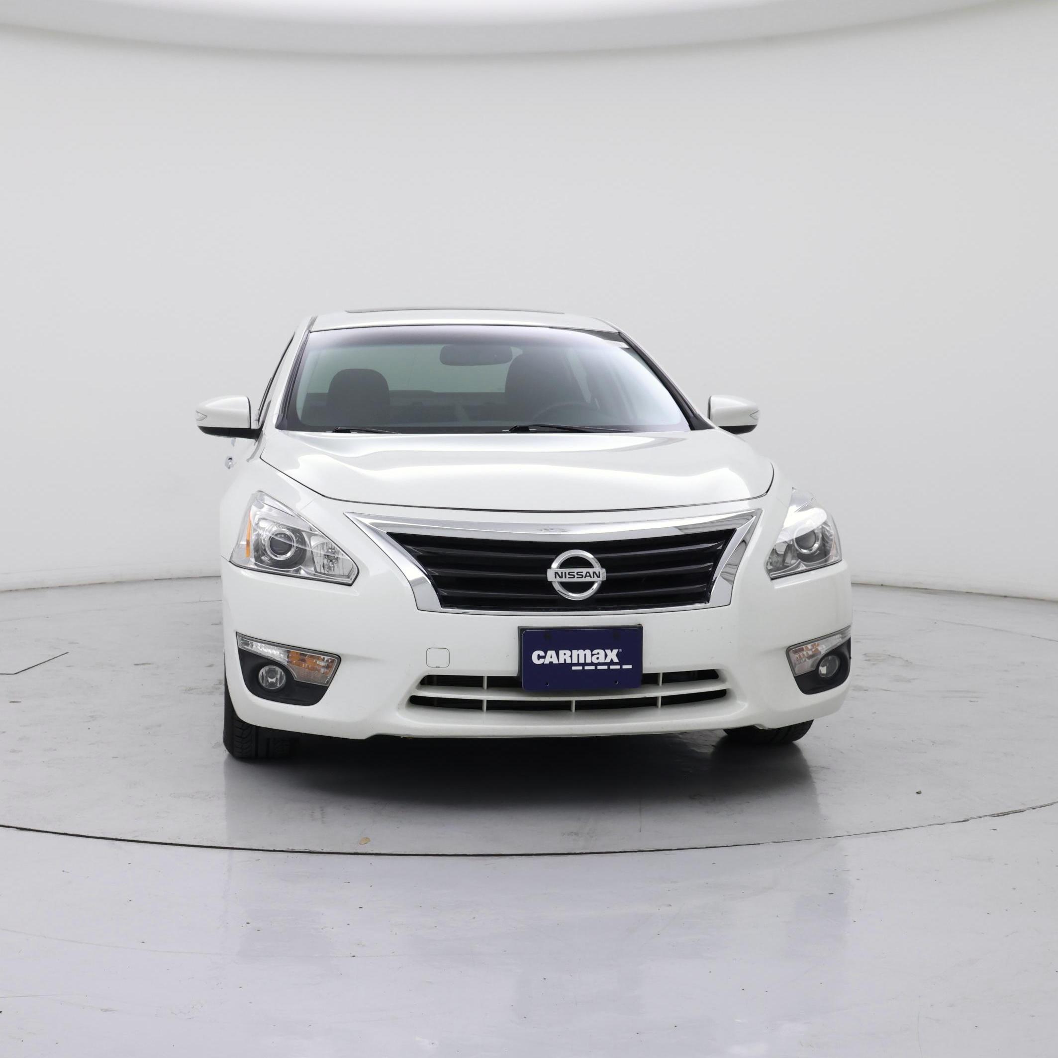 Thumbnail: 2015 Nissan Altima - 5