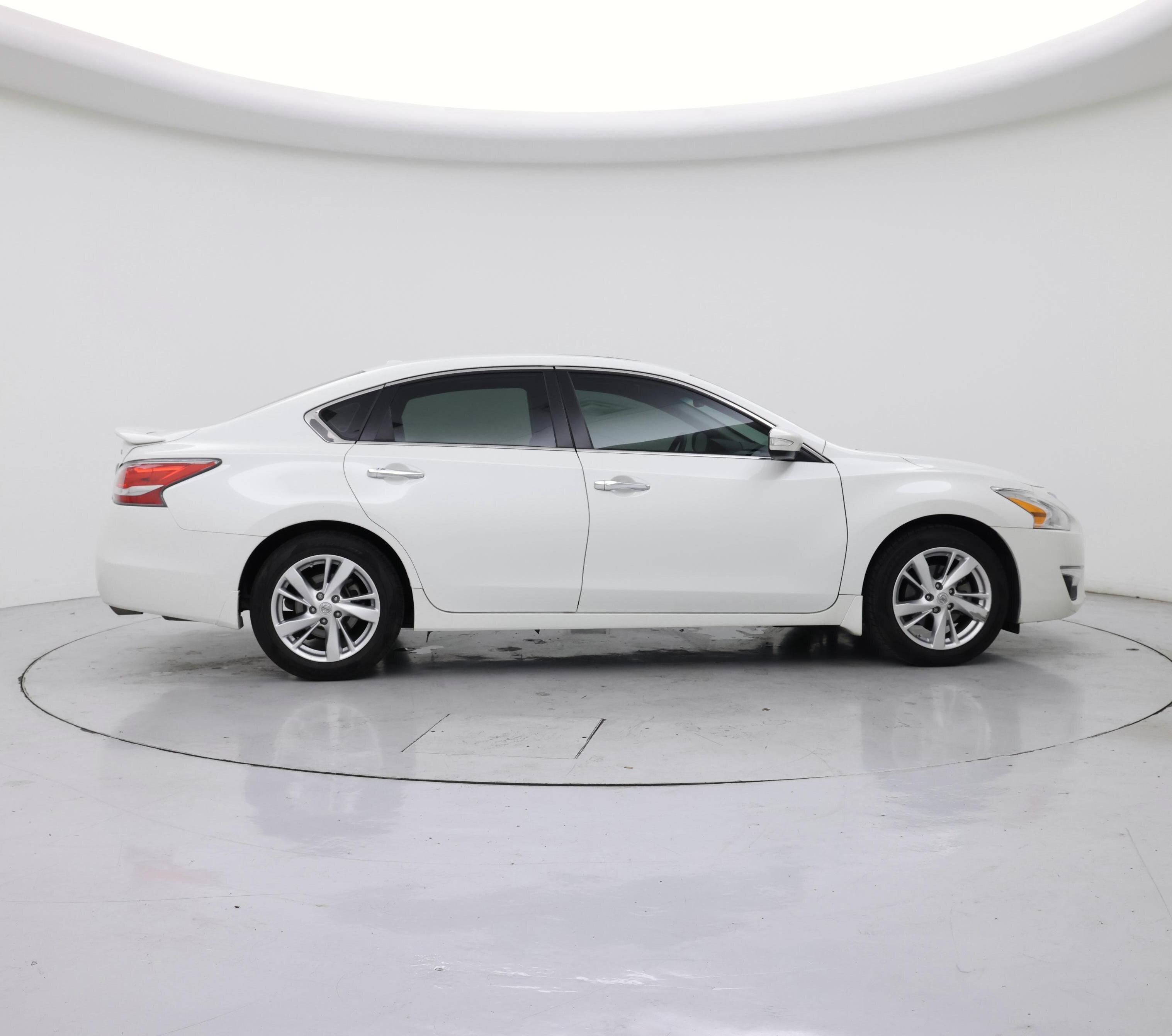 Thumbnail: 2015 Nissan Altima - 7