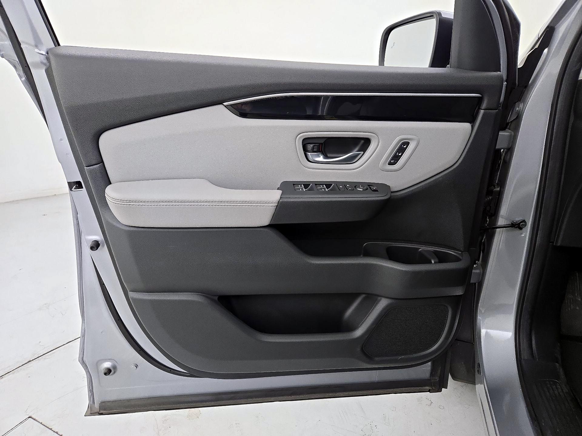 Thumbnail: 2024 Honda Pilot - 12