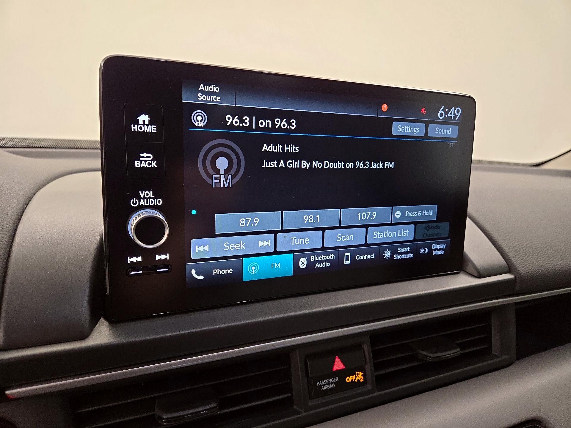 Thumbnail: 2024 Honda Pilot - 15