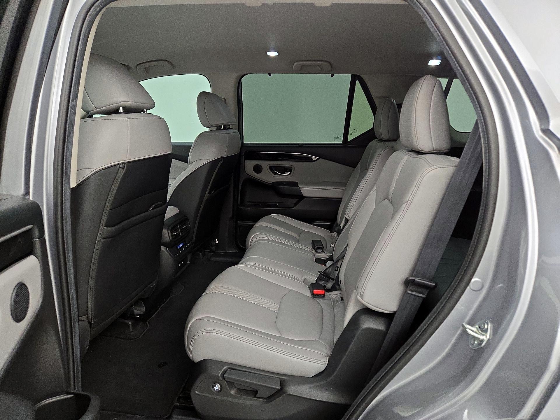 Thumbnail: 2024 Honda Pilot - 19