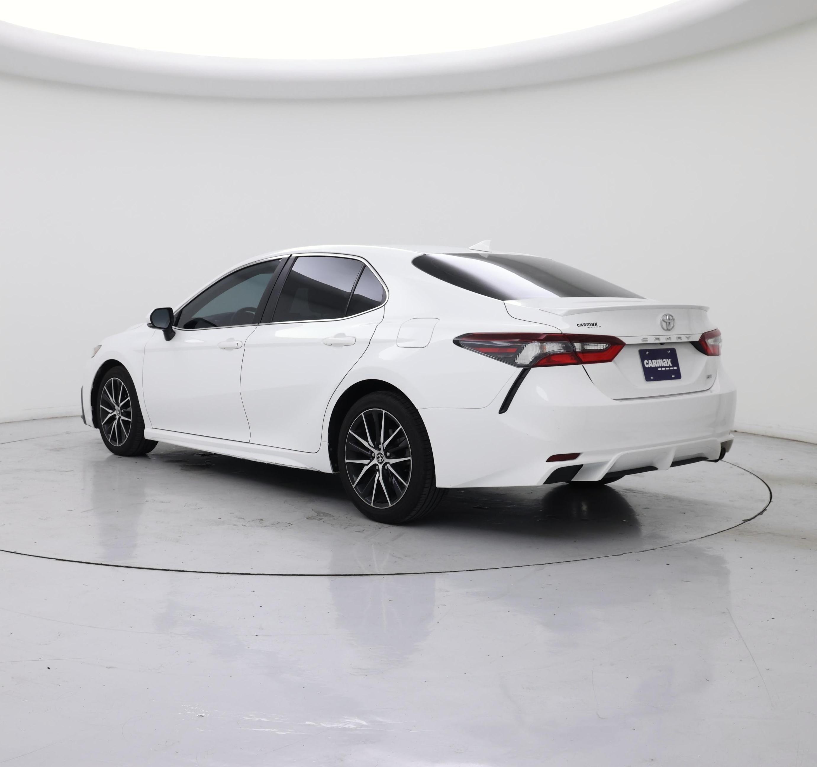 Thumbnail: 2022 Toyota Camry - 2