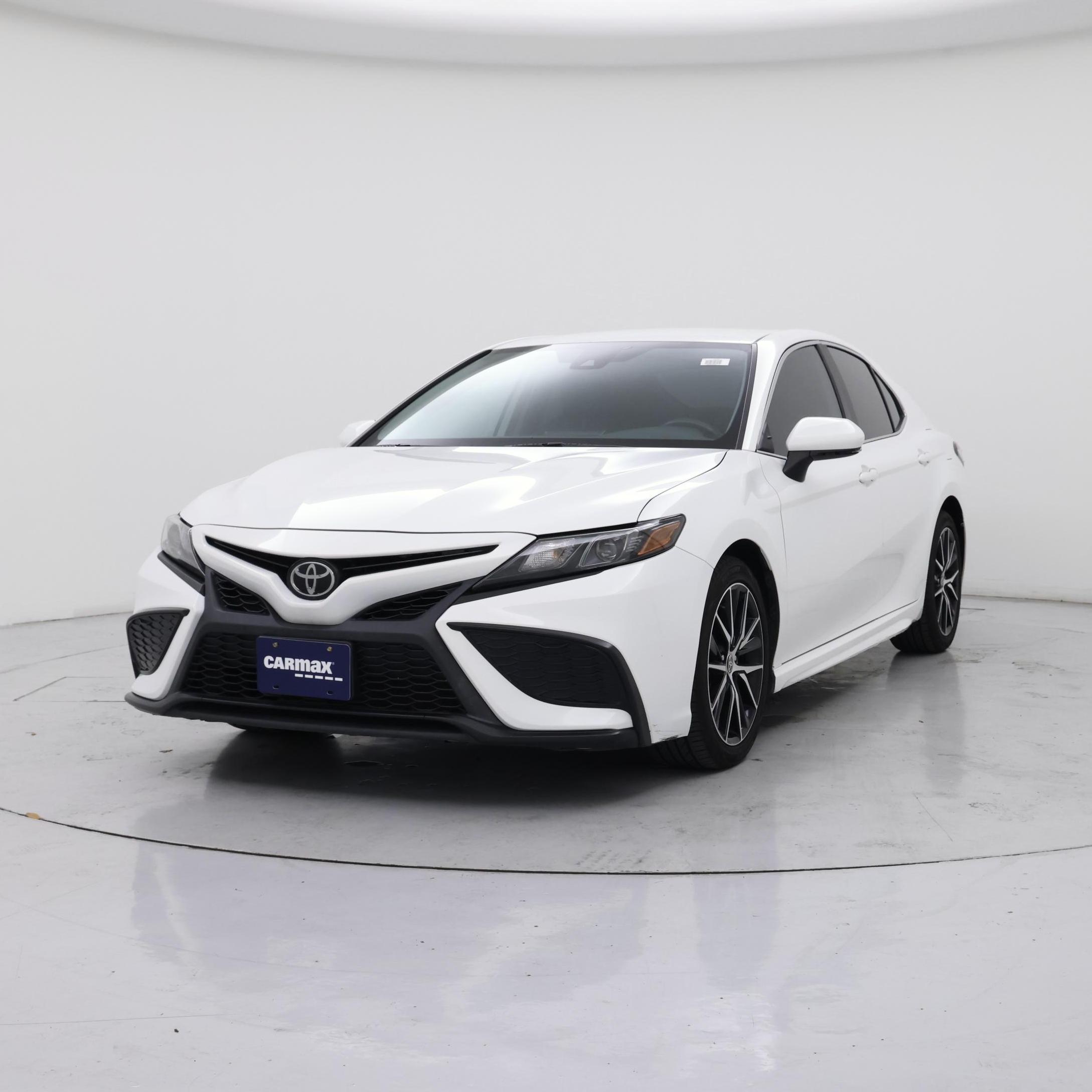 Thumbnail: 2022 Toyota Camry - 4