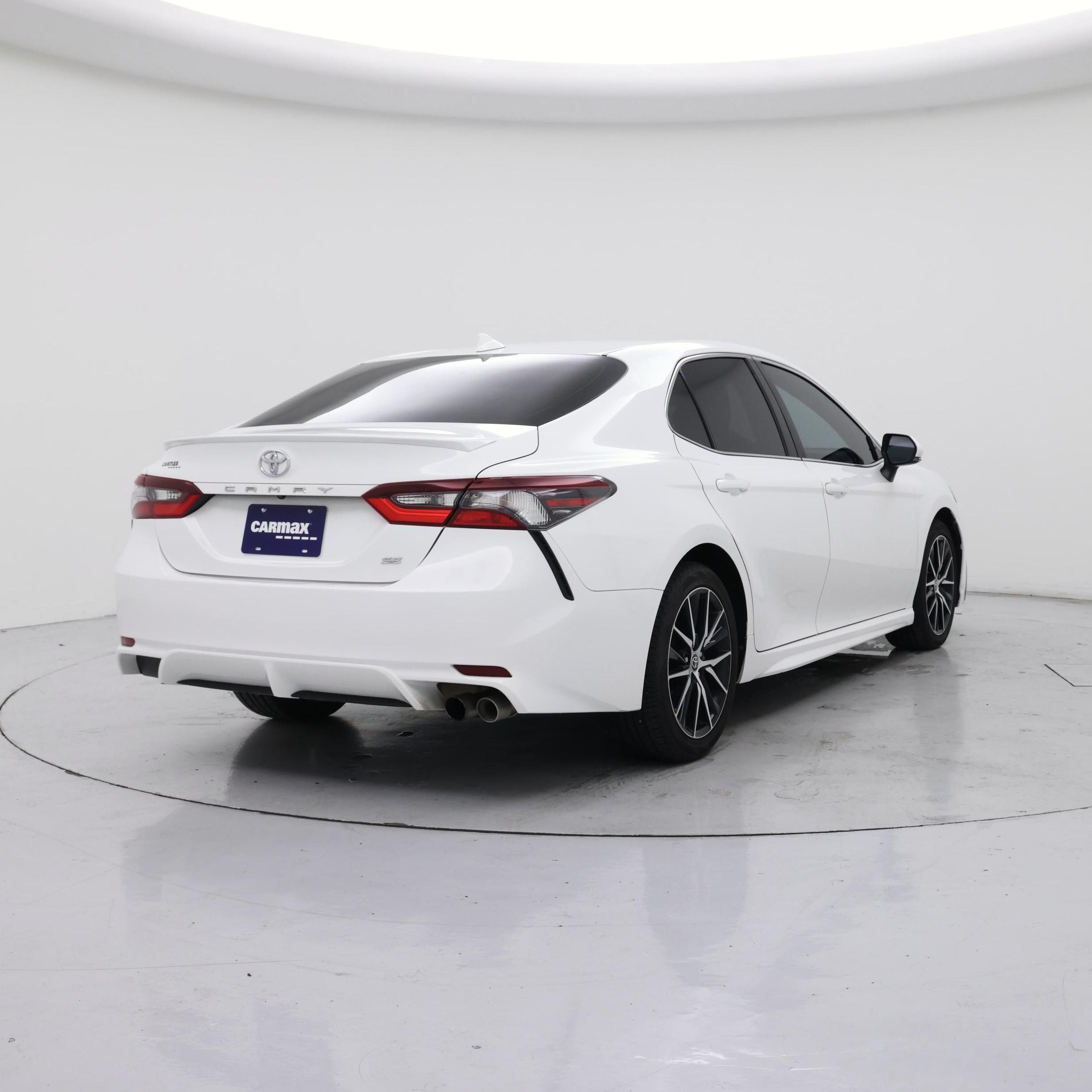 Thumbnail: 2022 Toyota Camry - 8