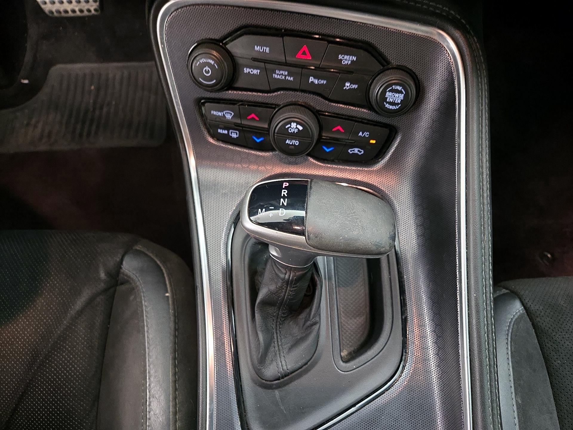 Thumbnail: 2018 Dodge Challenger - 17