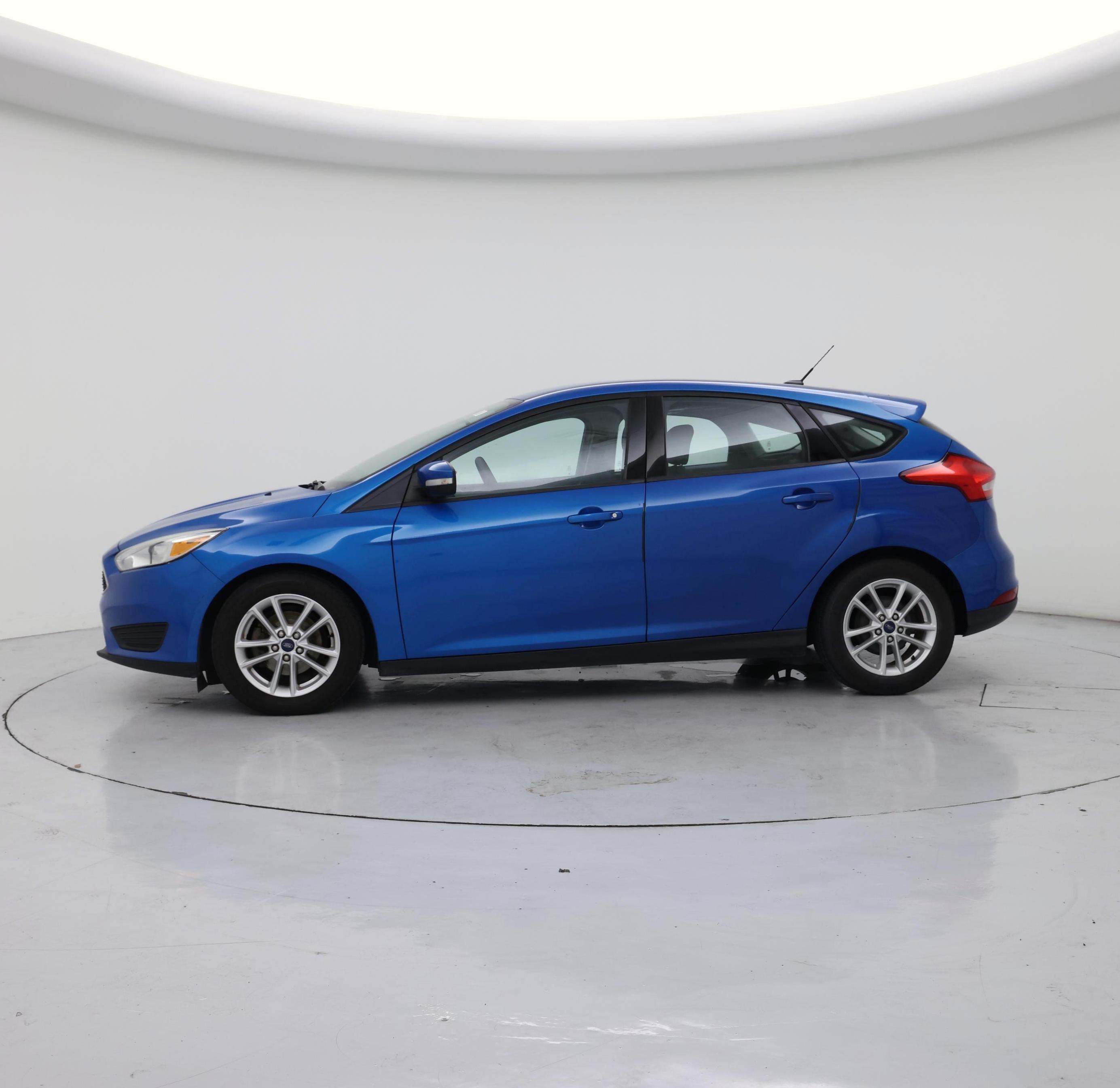 Thumbnail: 2015 Ford Focus - 3