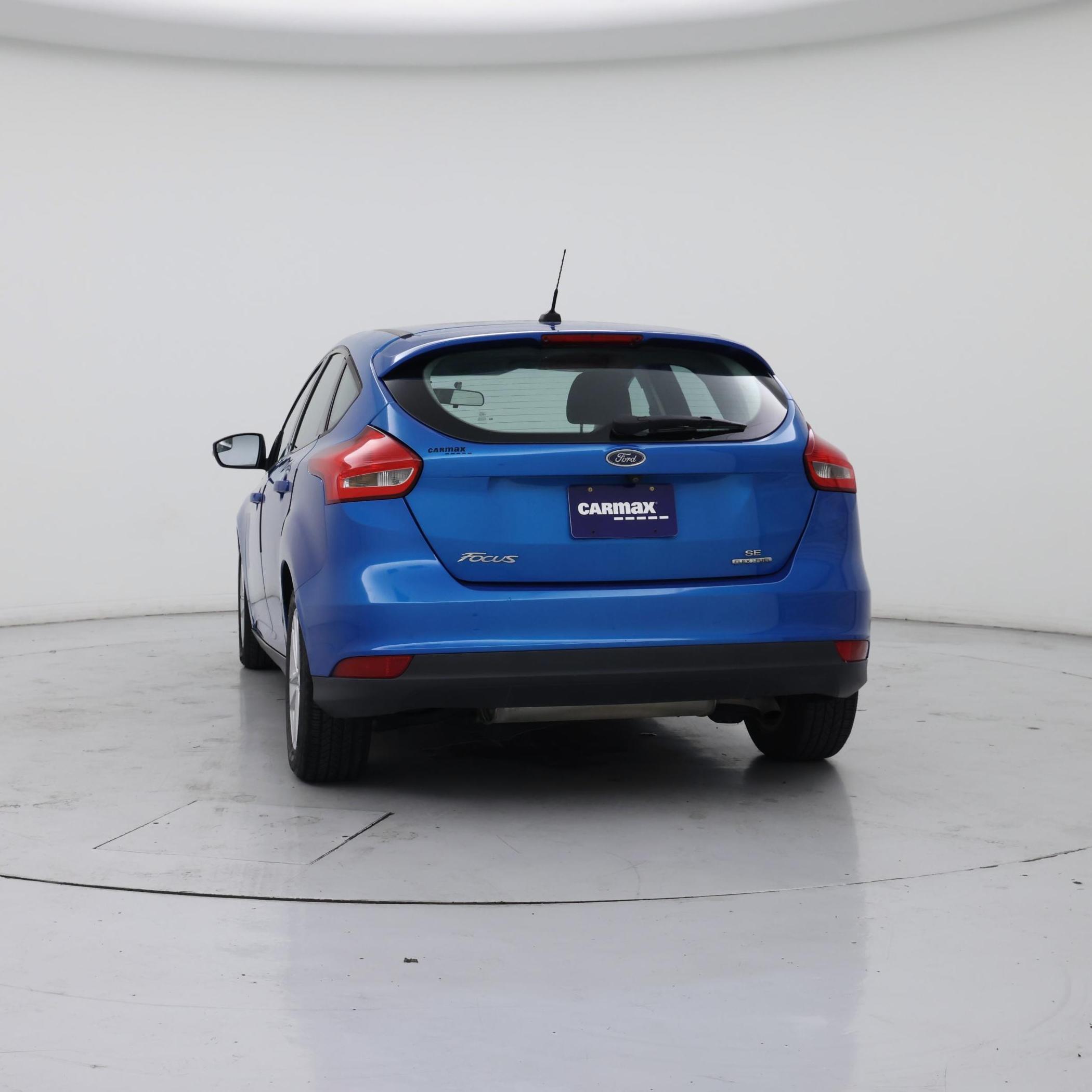 Thumbnail: 2015 Ford Focus - 6