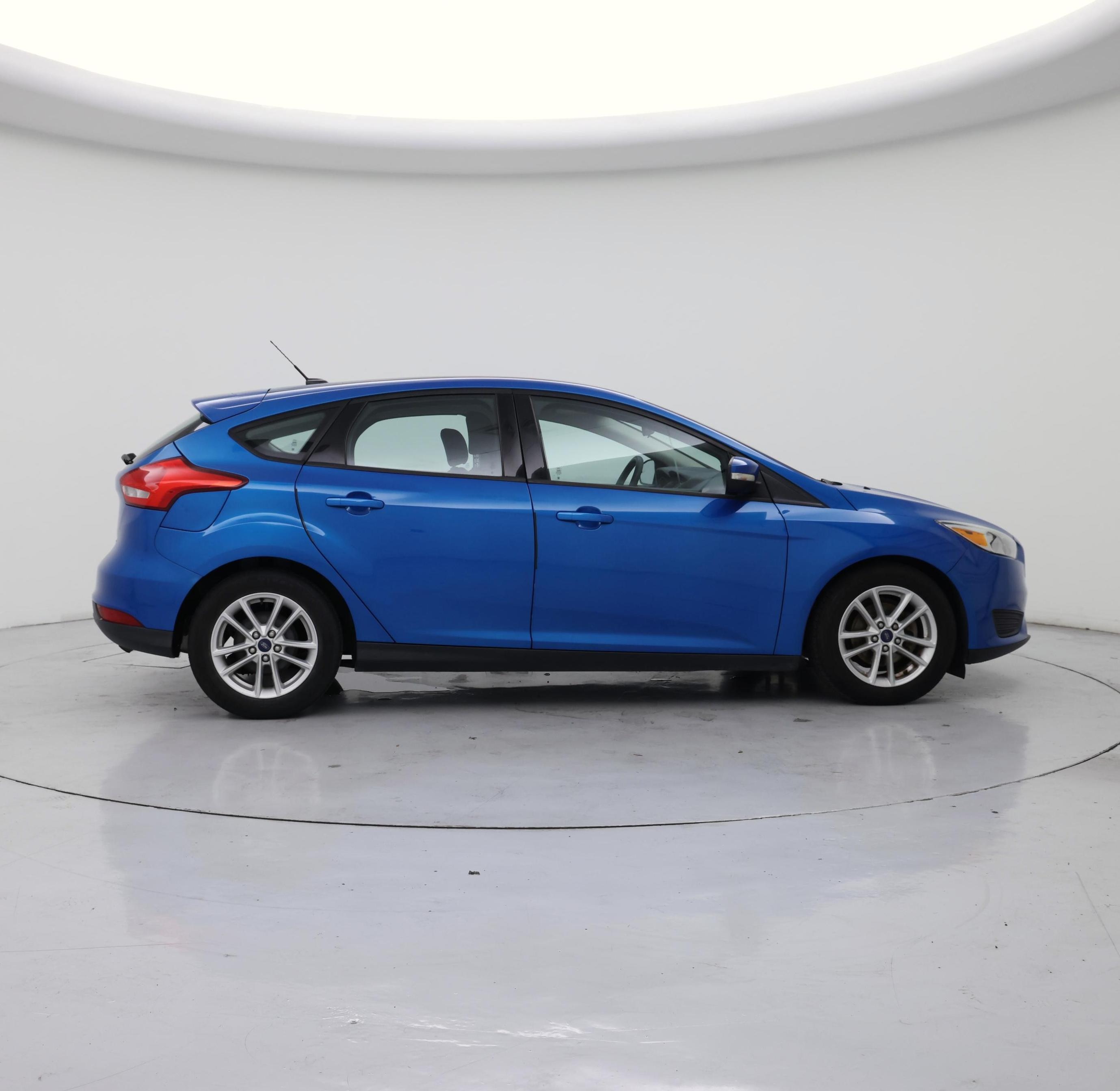 Thumbnail: 2015 Ford Focus - 7