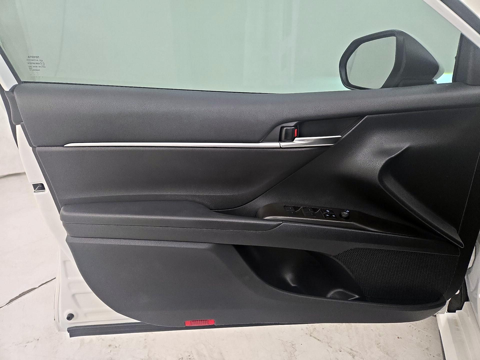 Thumbnail: 2023 Toyota Camry - 12