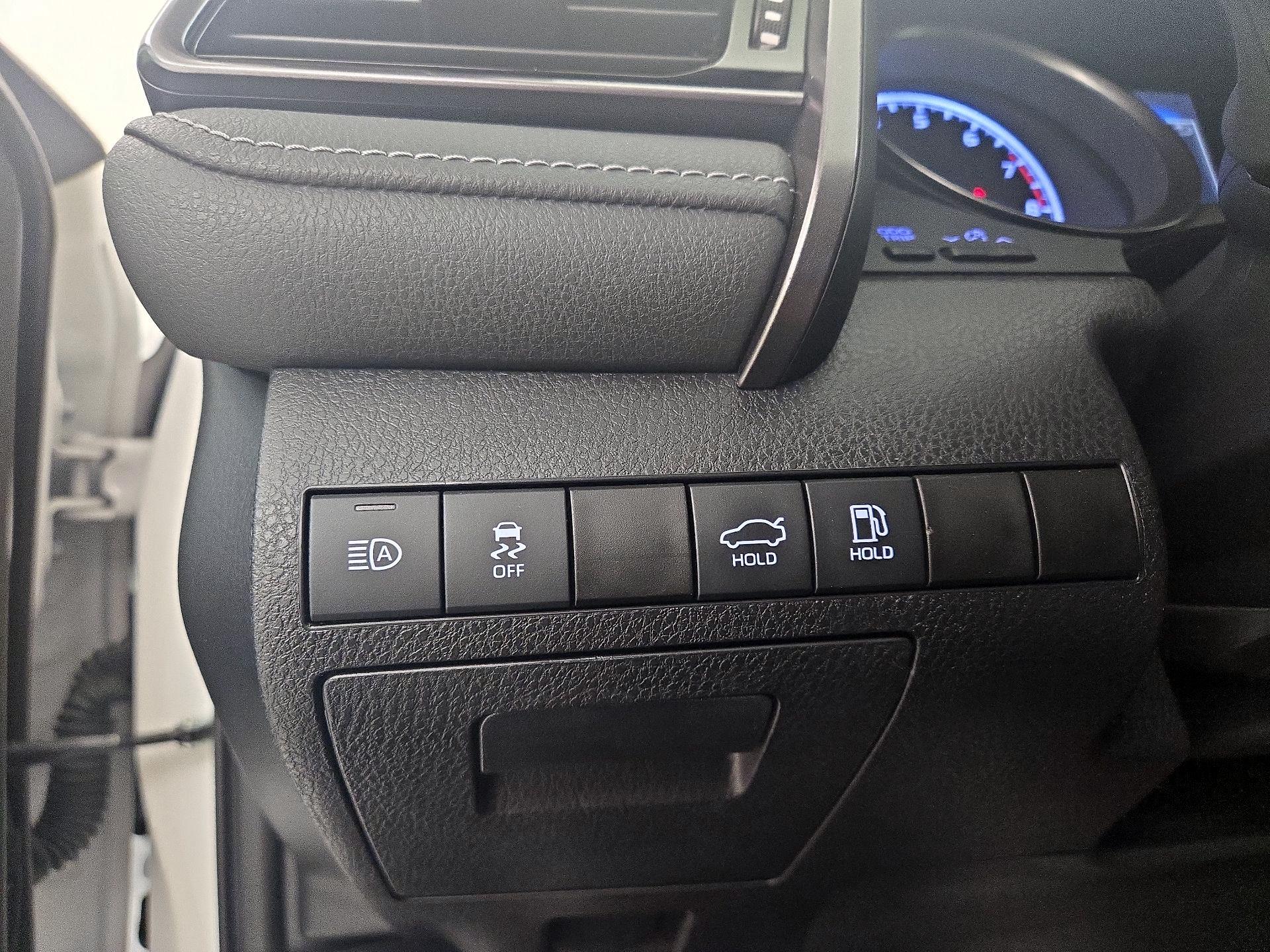 Thumbnail: 2023 Toyota Camry - 13