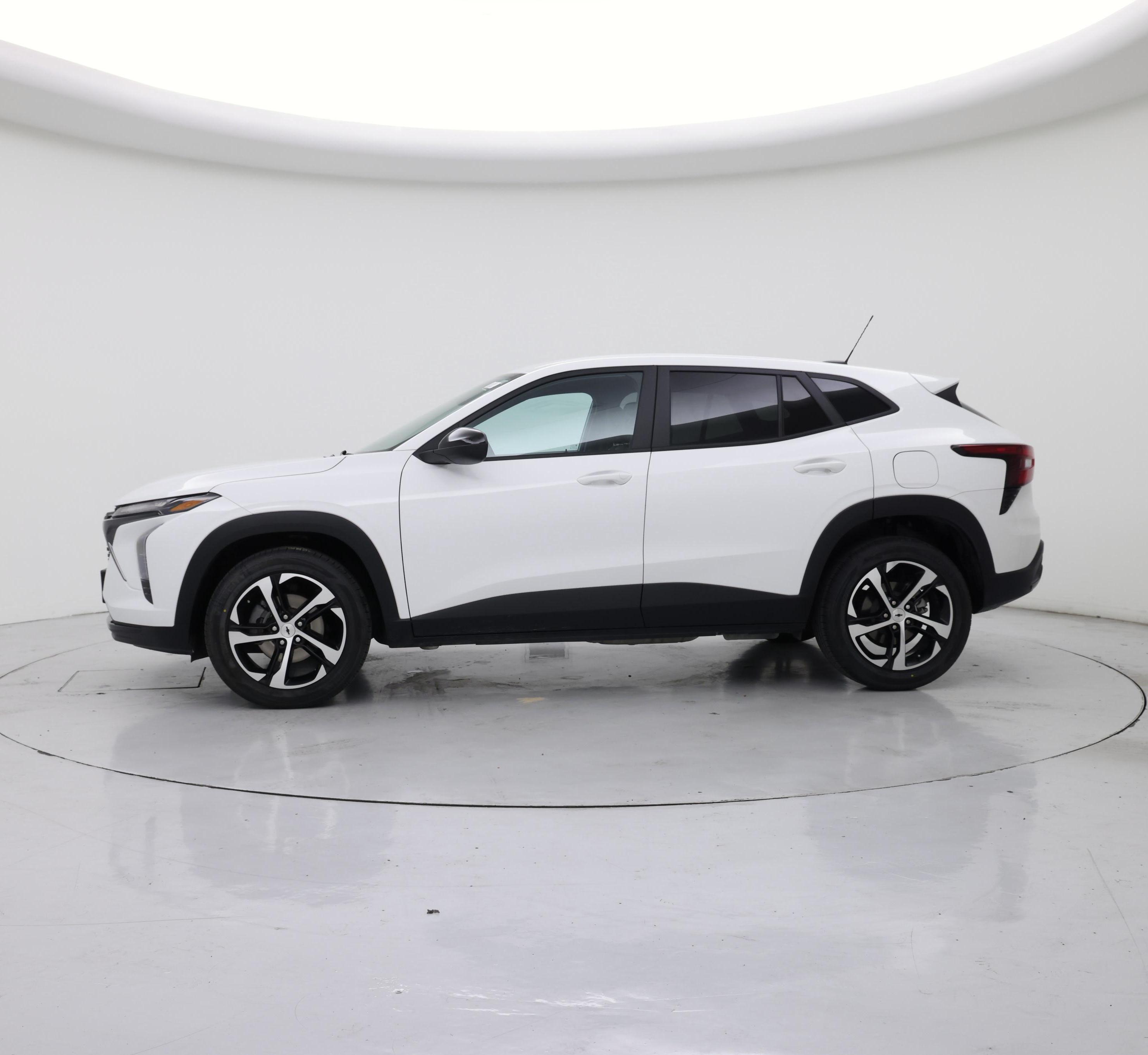 Thumbnail: 2024 Chevrolet Trax - 3