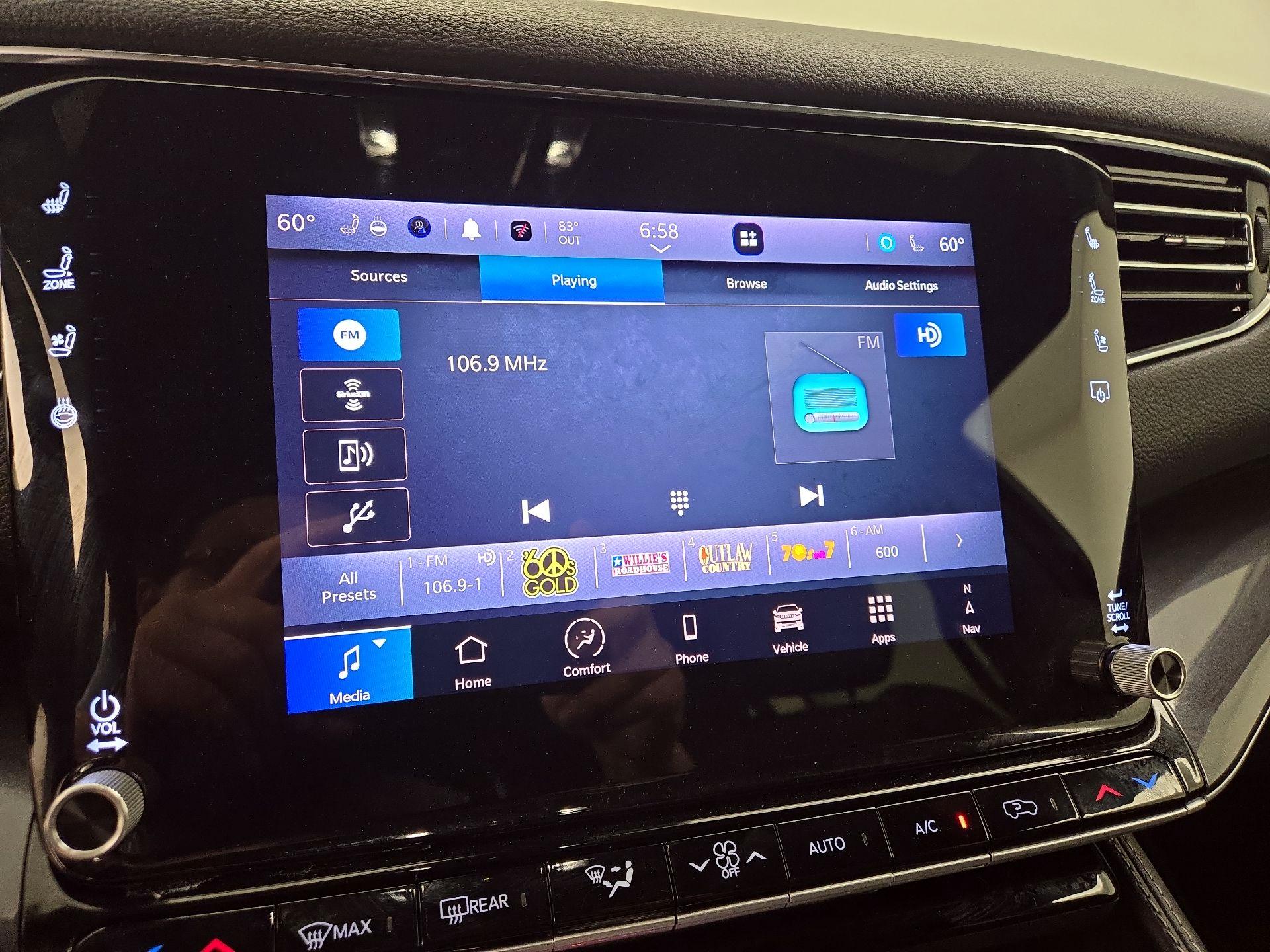 Thumbnail: 2024 Jeep Wagoneer - 16