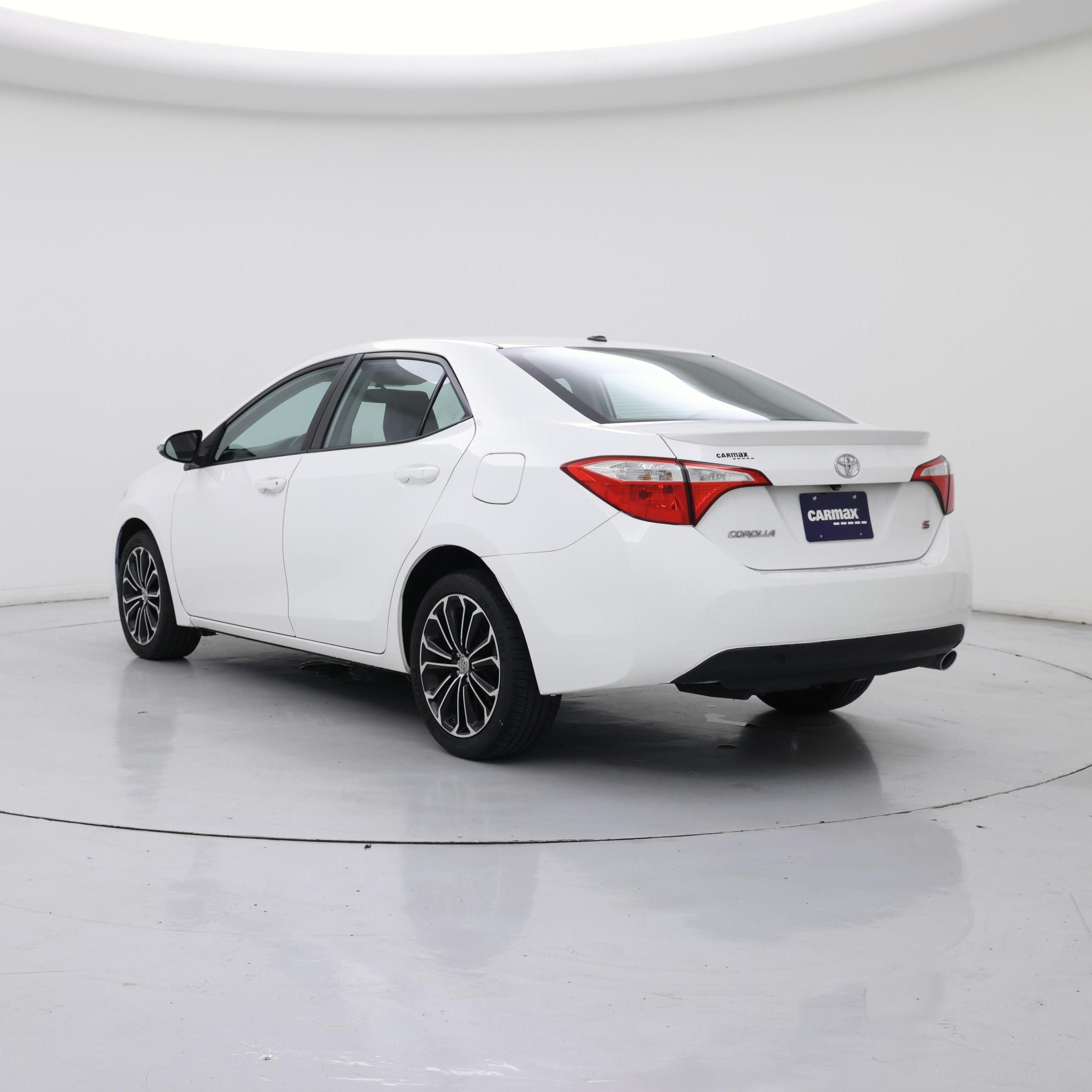 Thumbnail: 2015 Toyota Corolla - 2