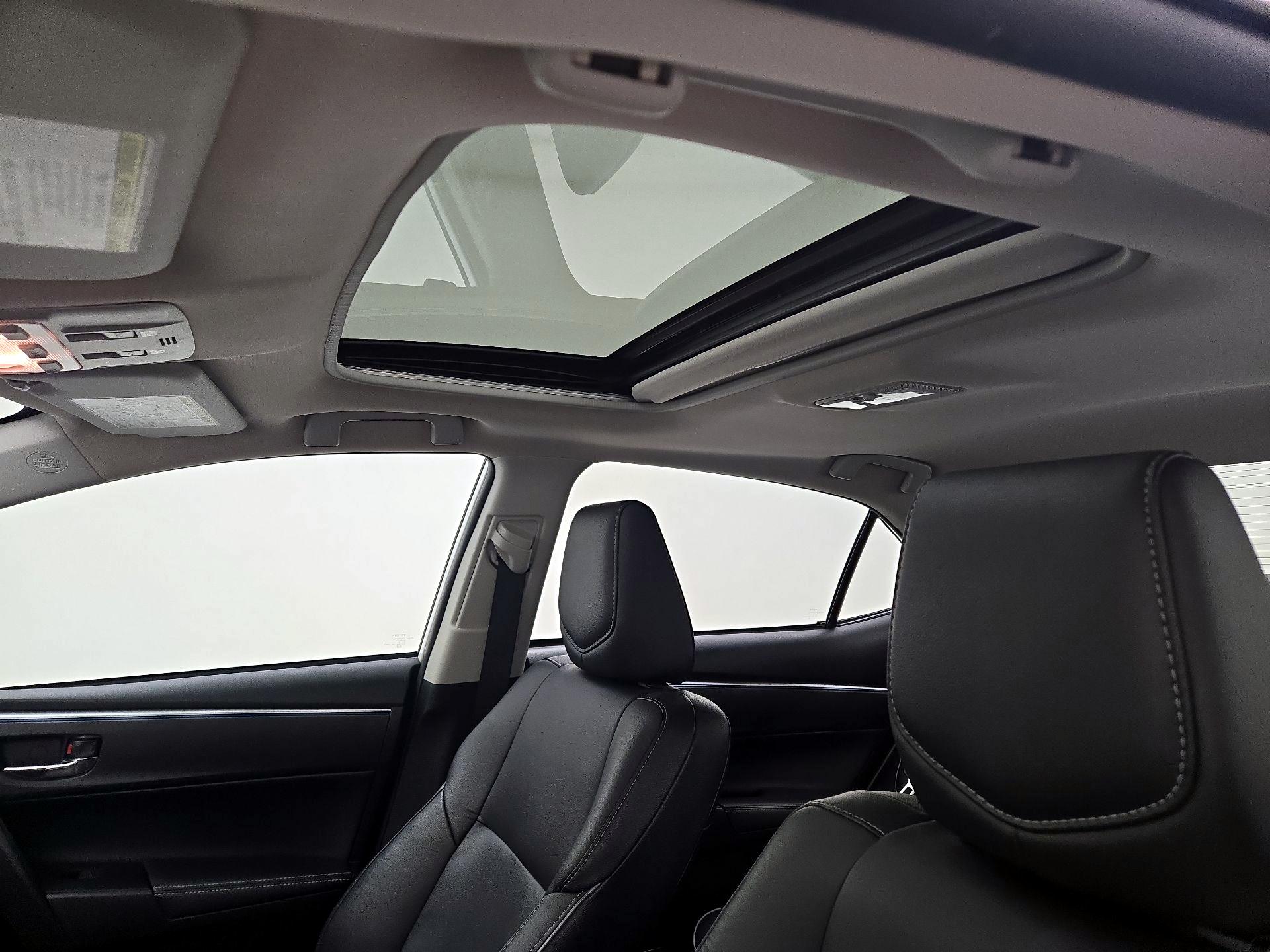 Thumbnail: 2015 Toyota Corolla - 20