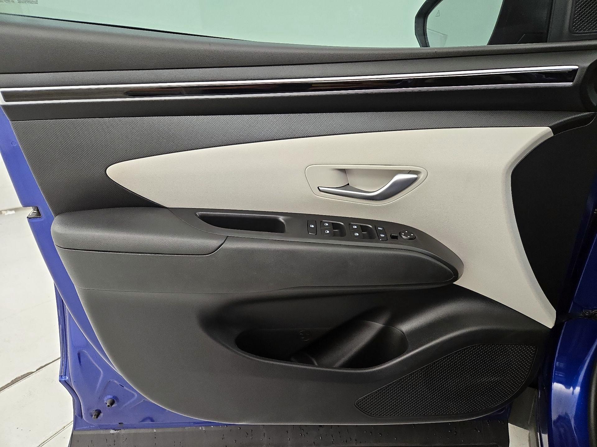 Thumbnail: 2023 Hyundai Tucson - 12