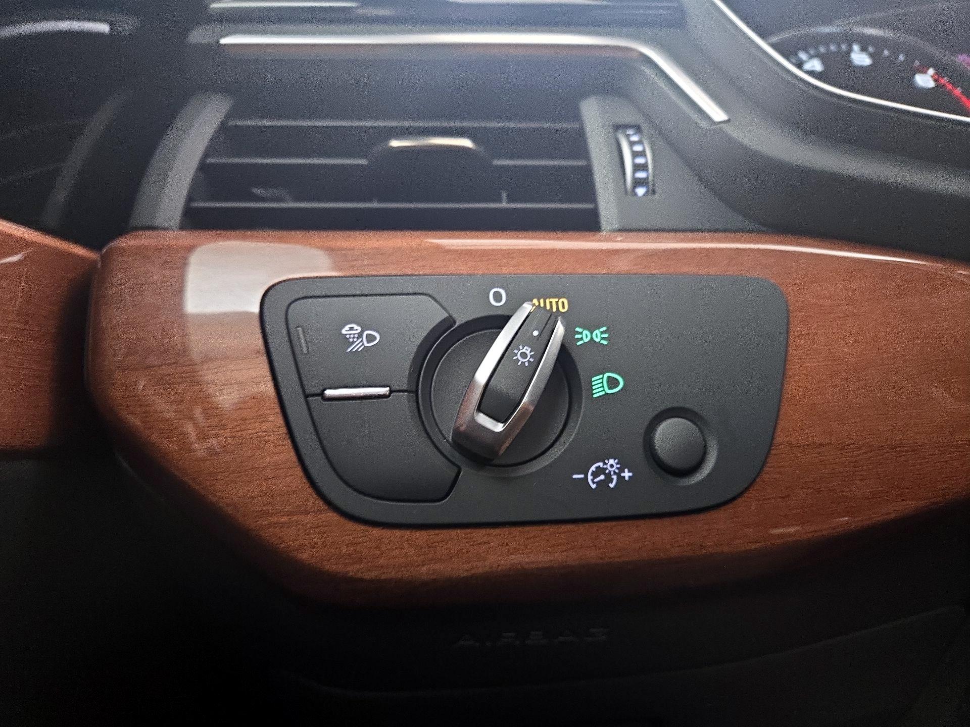 Thumbnail: 2020 Audi A4 - 13