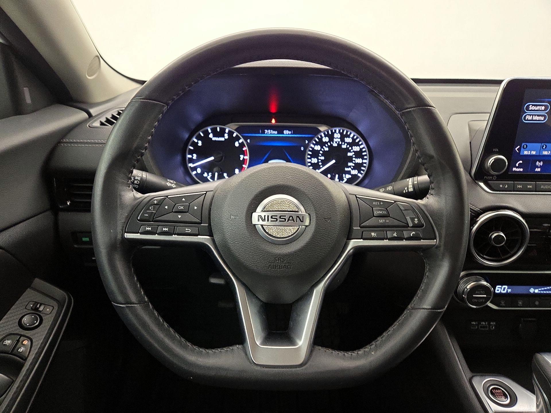 Thumbnail: 2021 Nissan Sentra - 10