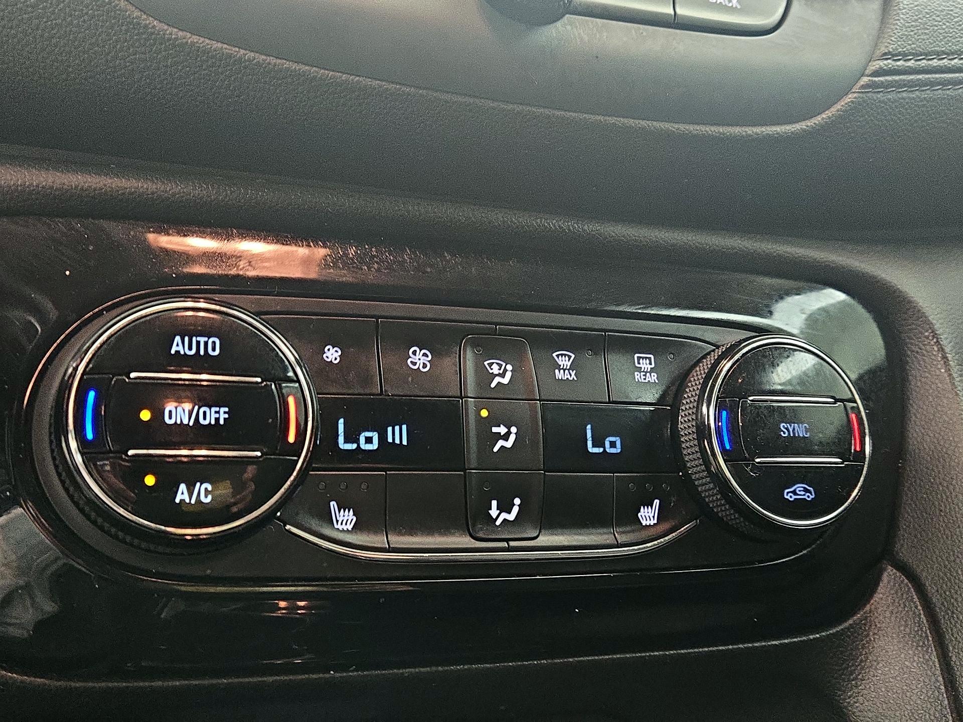 Thumbnail: 2020 Buick Encore GX - 16