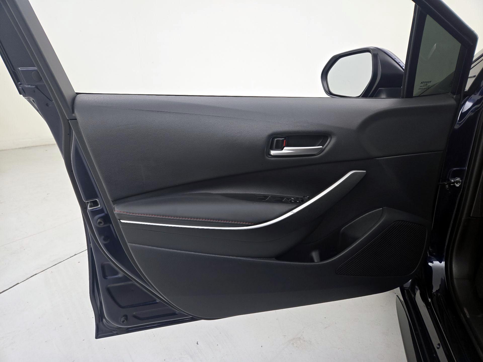 Thumbnail: 2025 Toyota Corolla - 12