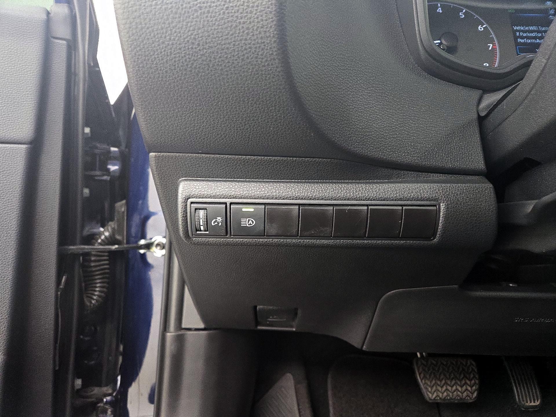 Thumbnail: 2025 Toyota Corolla - 13