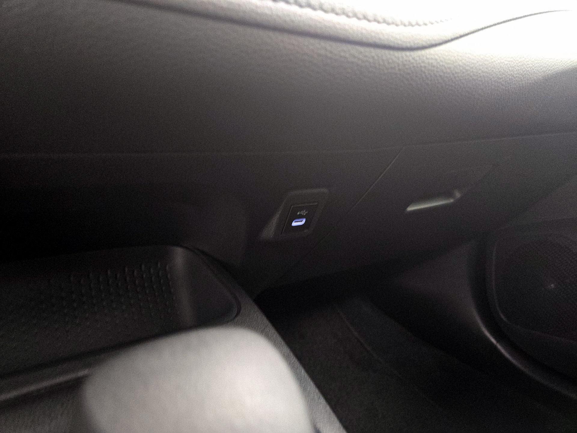 Thumbnail: 2025 Toyota Corolla - 19