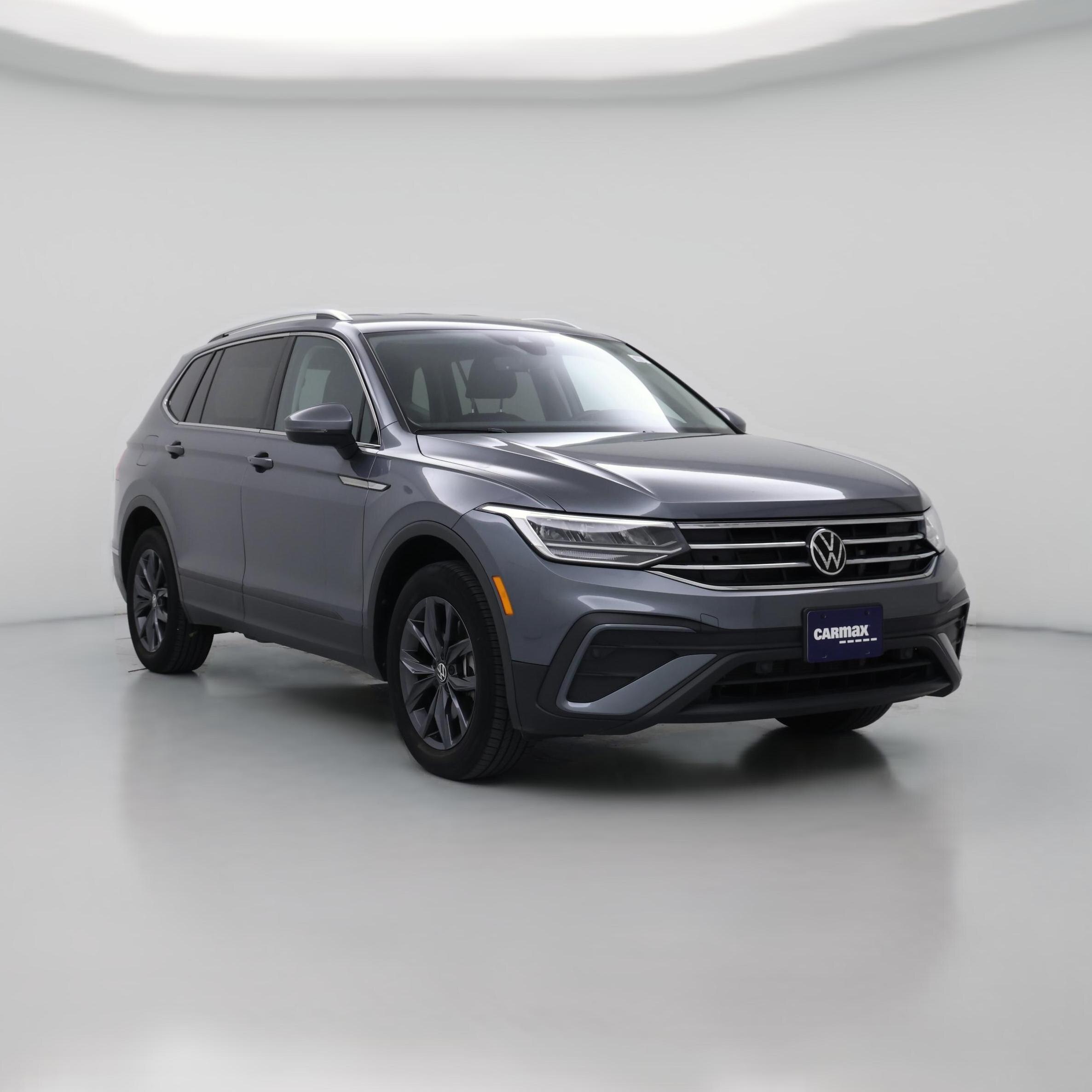 Thumbnail: 2022 Volkswagen Tiguan - 1
