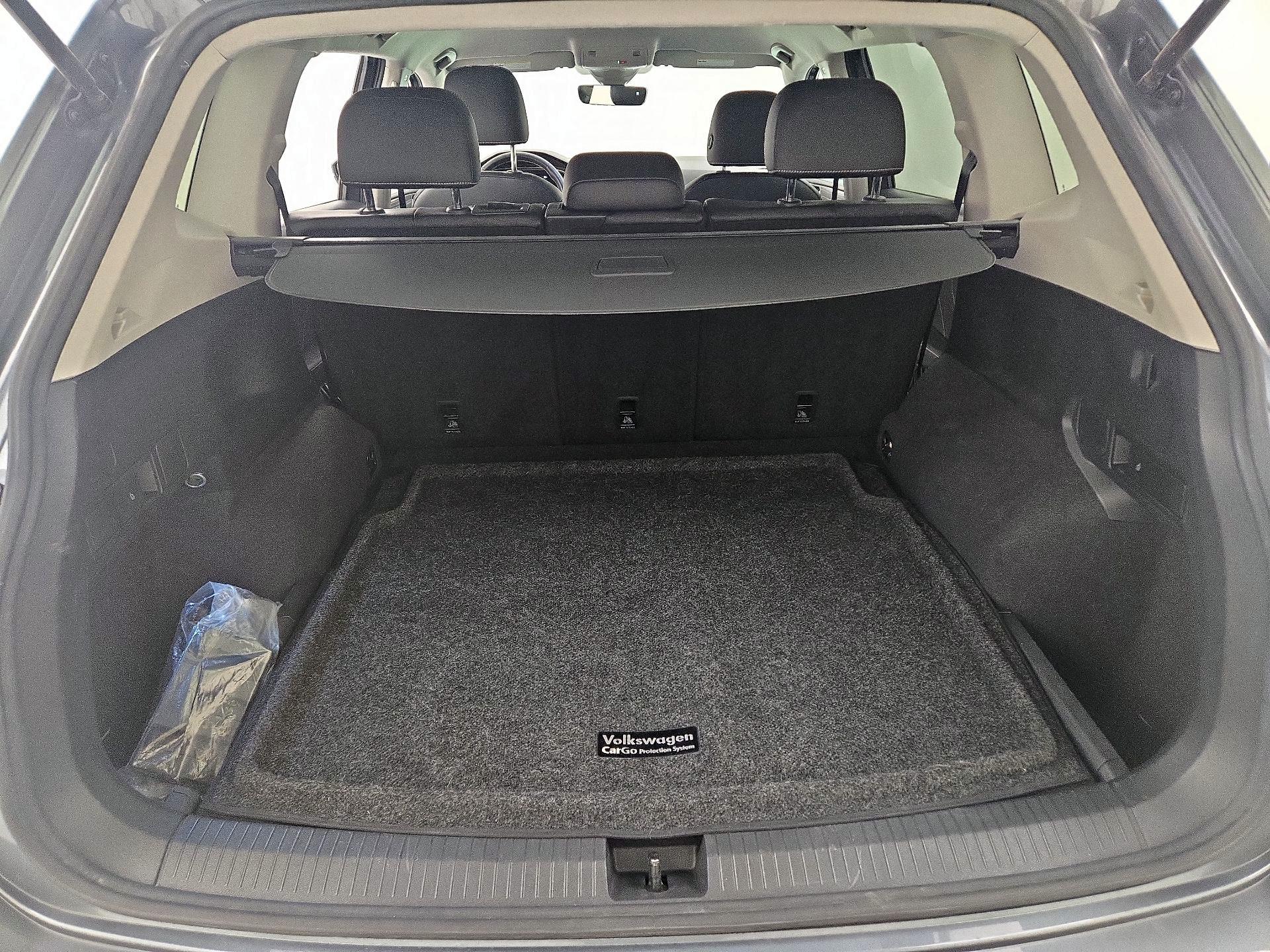 Thumbnail: 2022 Volkswagen Tiguan - 20