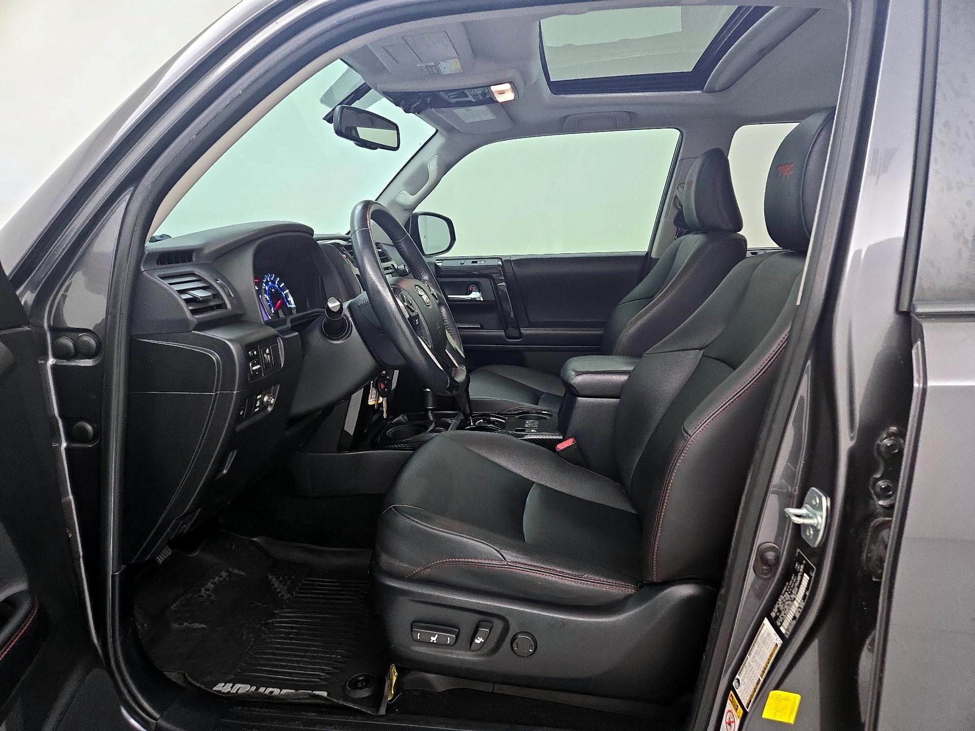 Thumbnail: 2019 Toyota 4Runner - 11